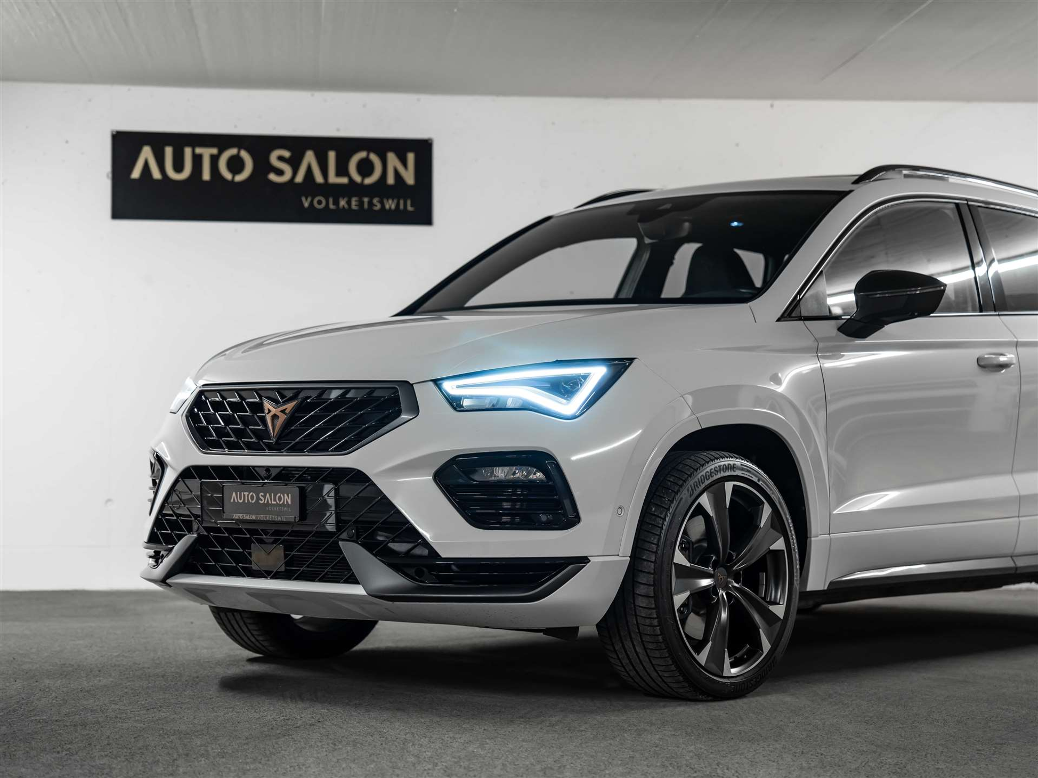 listing desktop thumbnail image 18