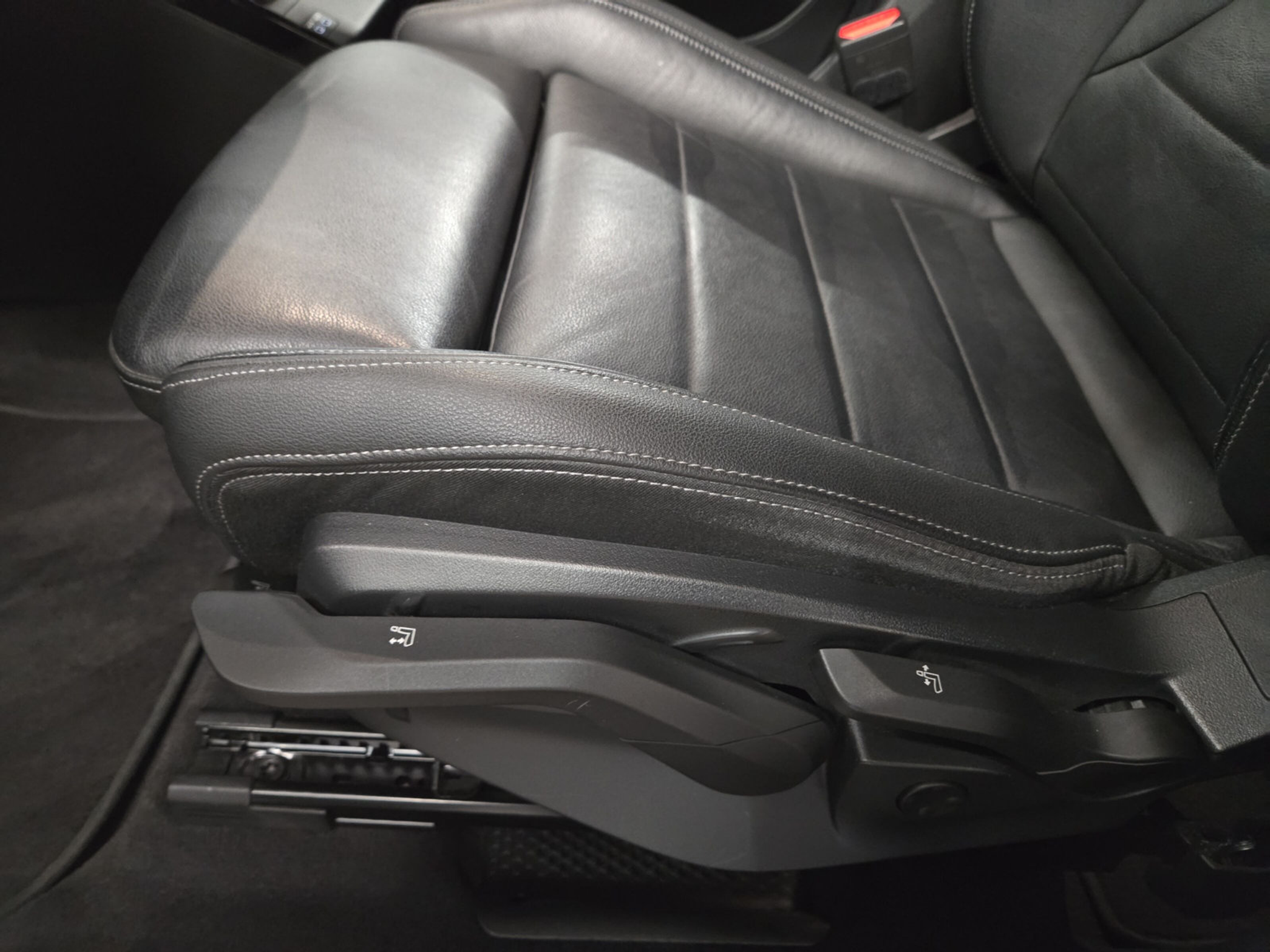 listing desktop thumbnail image 18