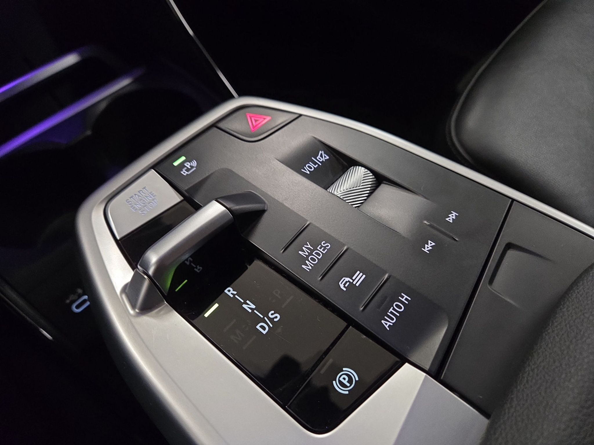 listing desktop thumbnail image 10