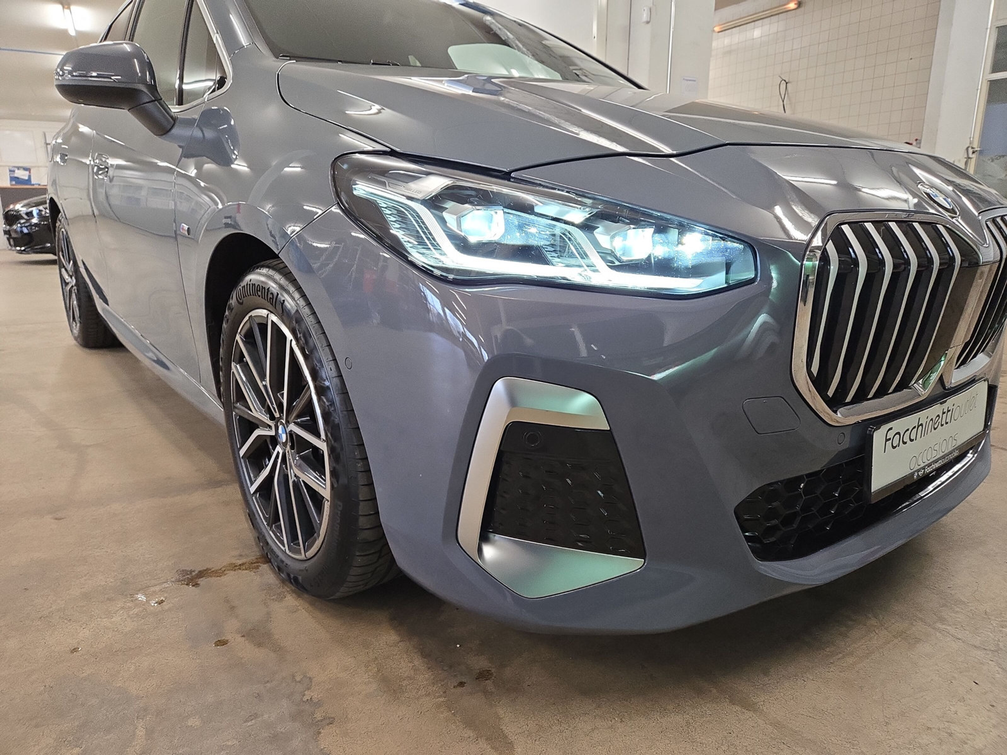 listing desktop thumbnail image 17