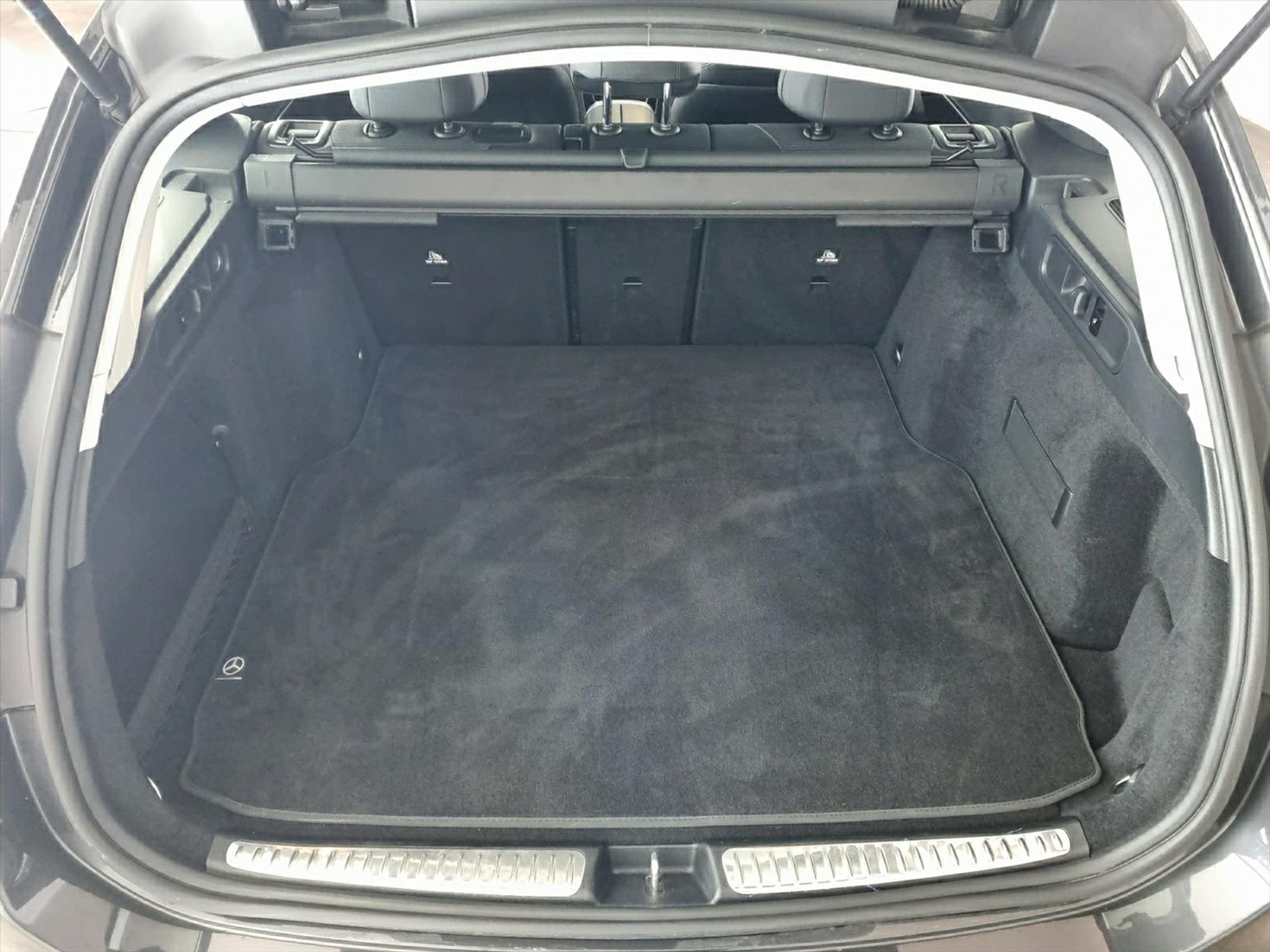 listing desktop thumbnail image 13