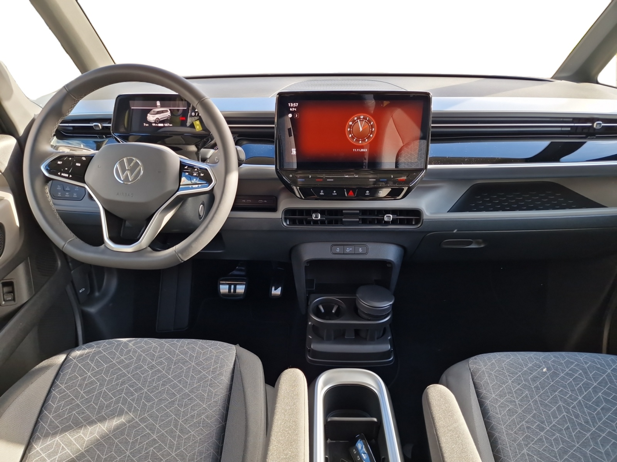 listing desktop thumbnail image 17