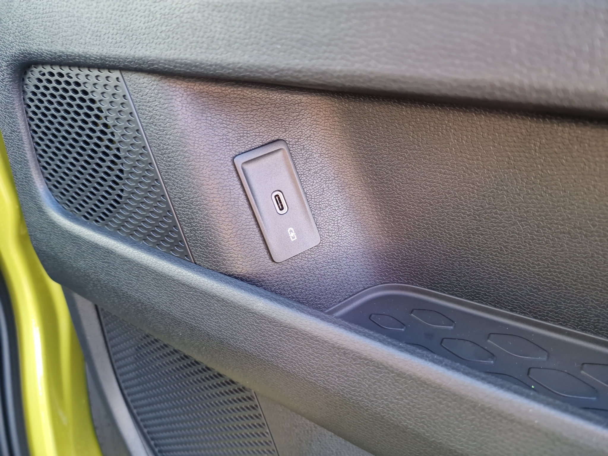 listing desktop thumbnail image 15