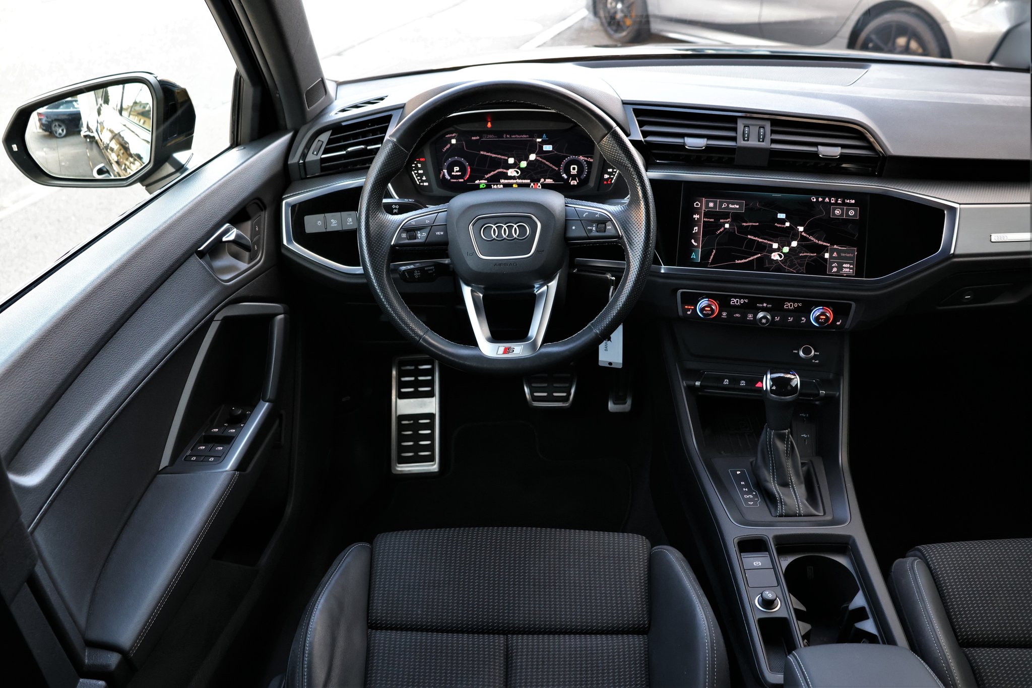 listing desktop thumbnail image 12