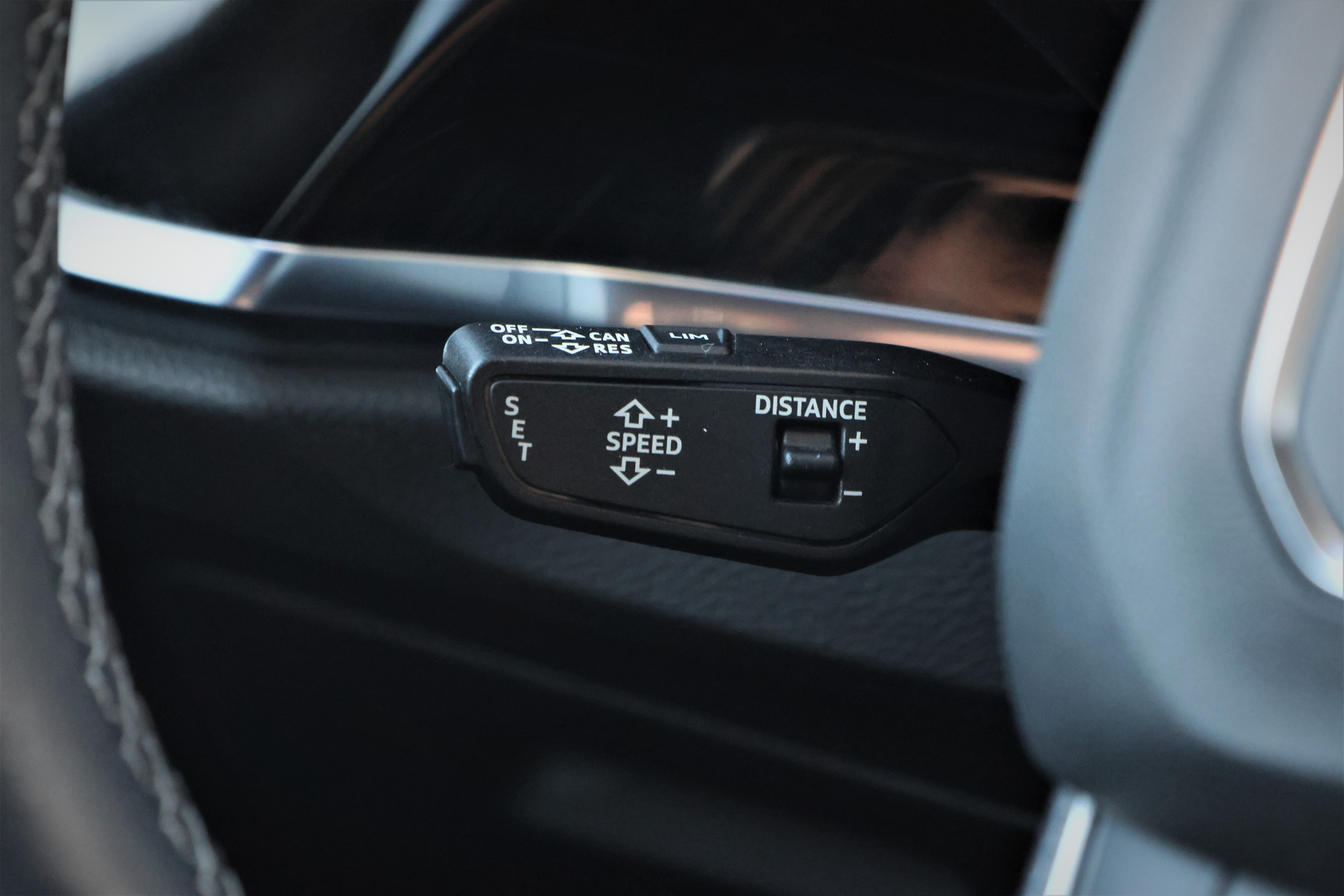 listing desktop thumbnail image 15