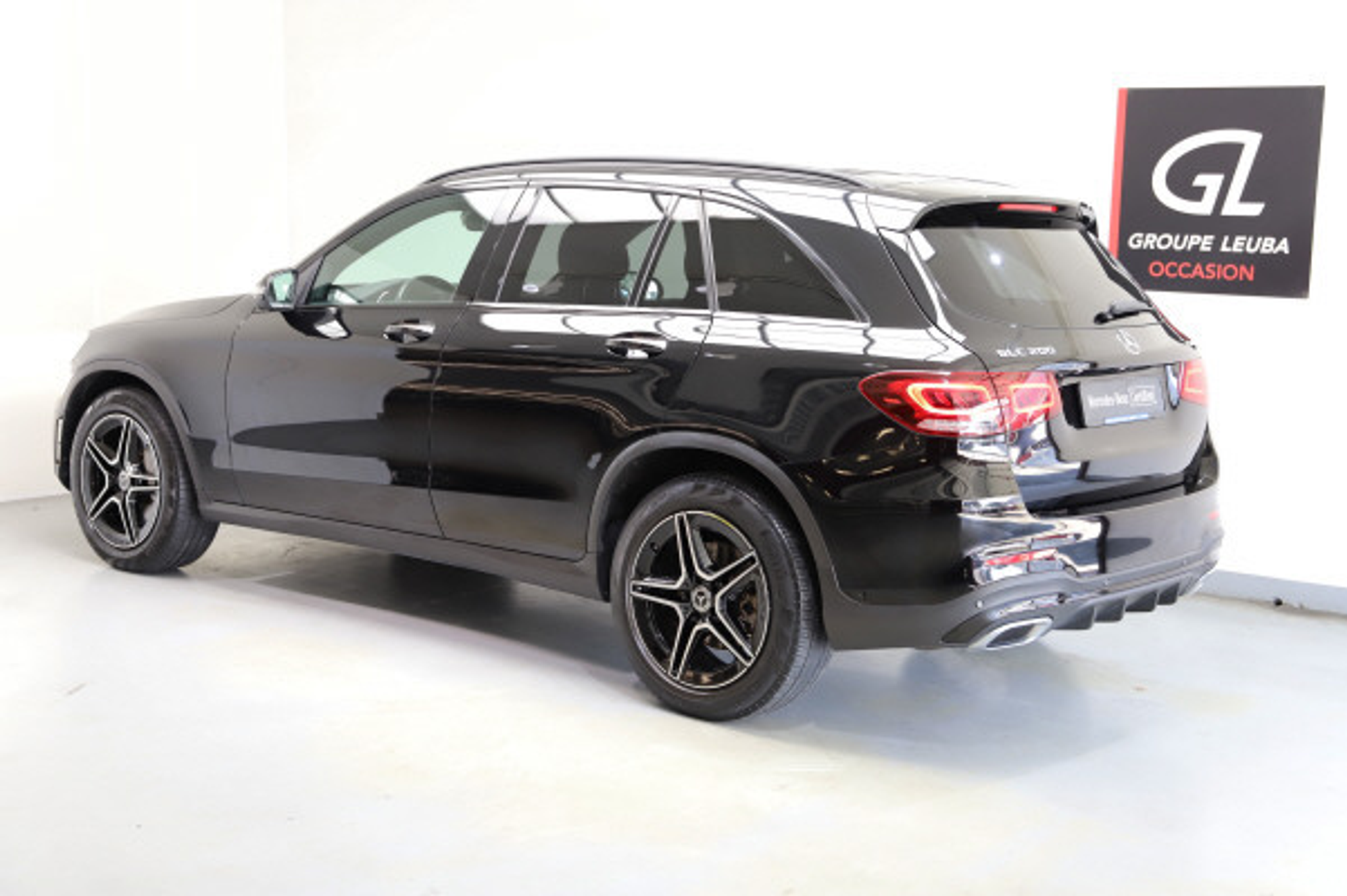 listing desktop thumbnail image 2