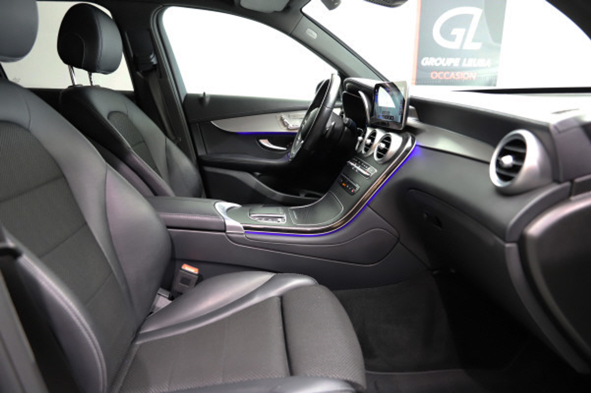 listing desktop thumbnail image 8