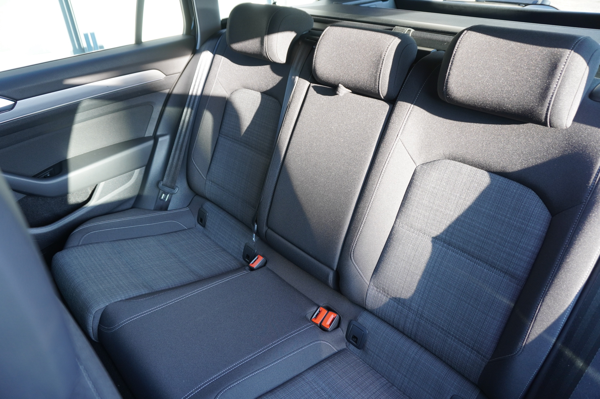 listing desktop thumbnail image 13