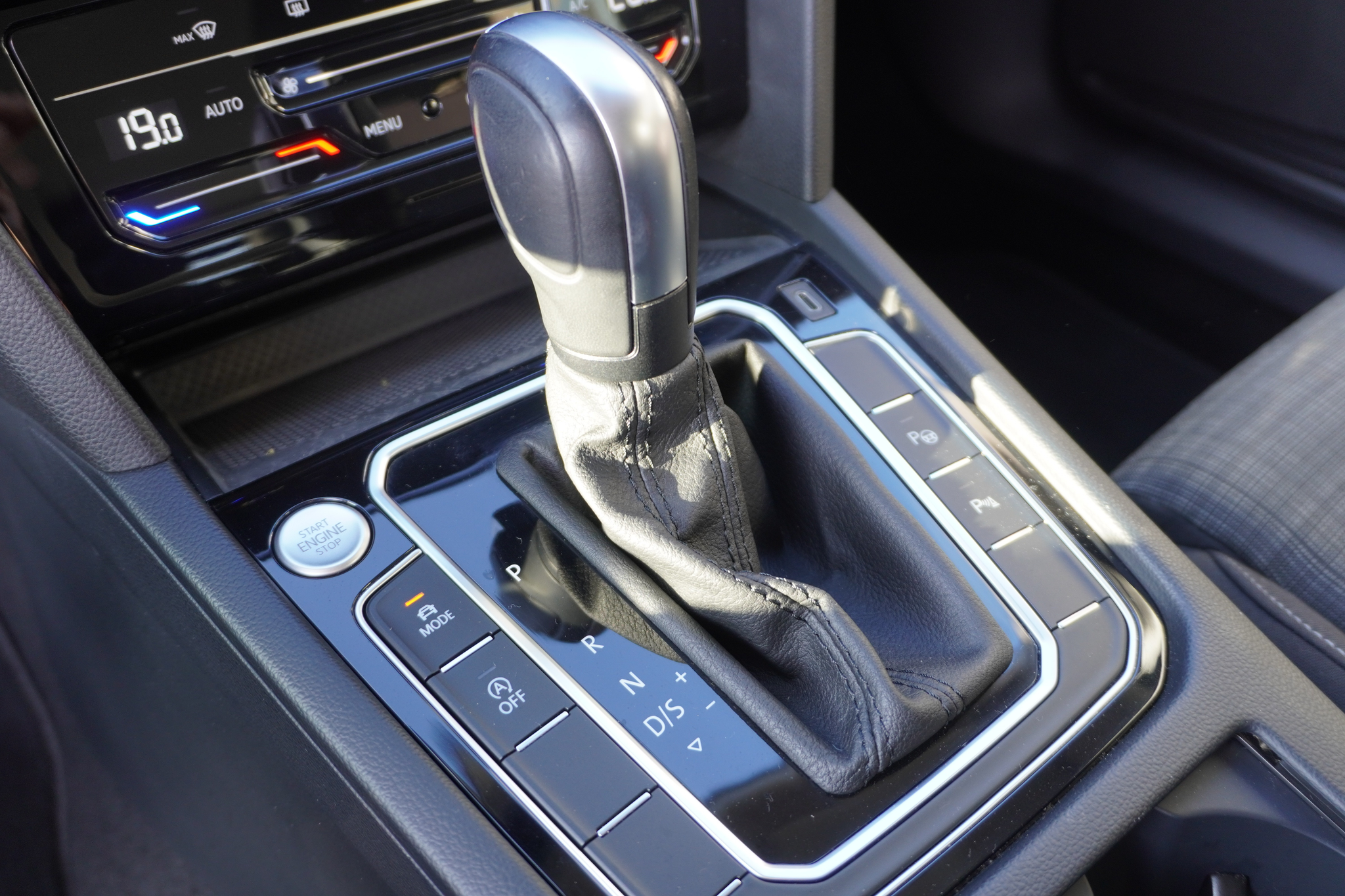 listing desktop thumbnail image 16