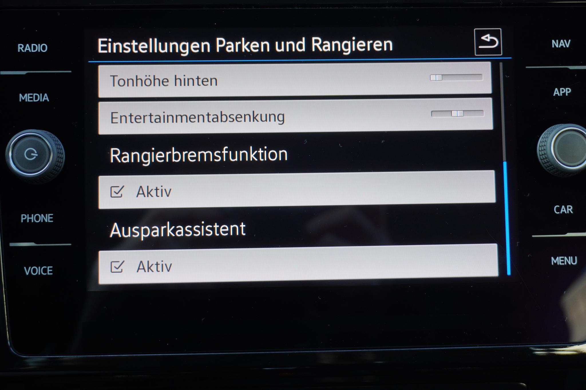 listing desktop thumbnail image 23