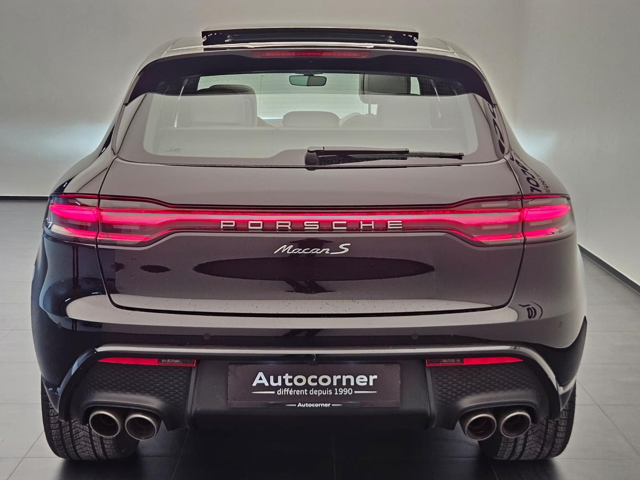 listing desktop thumbnail image 7