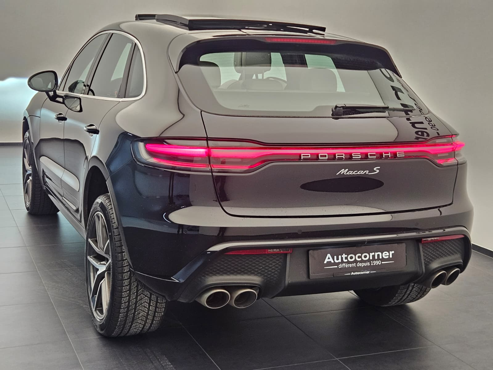 listing desktop thumbnail image 8