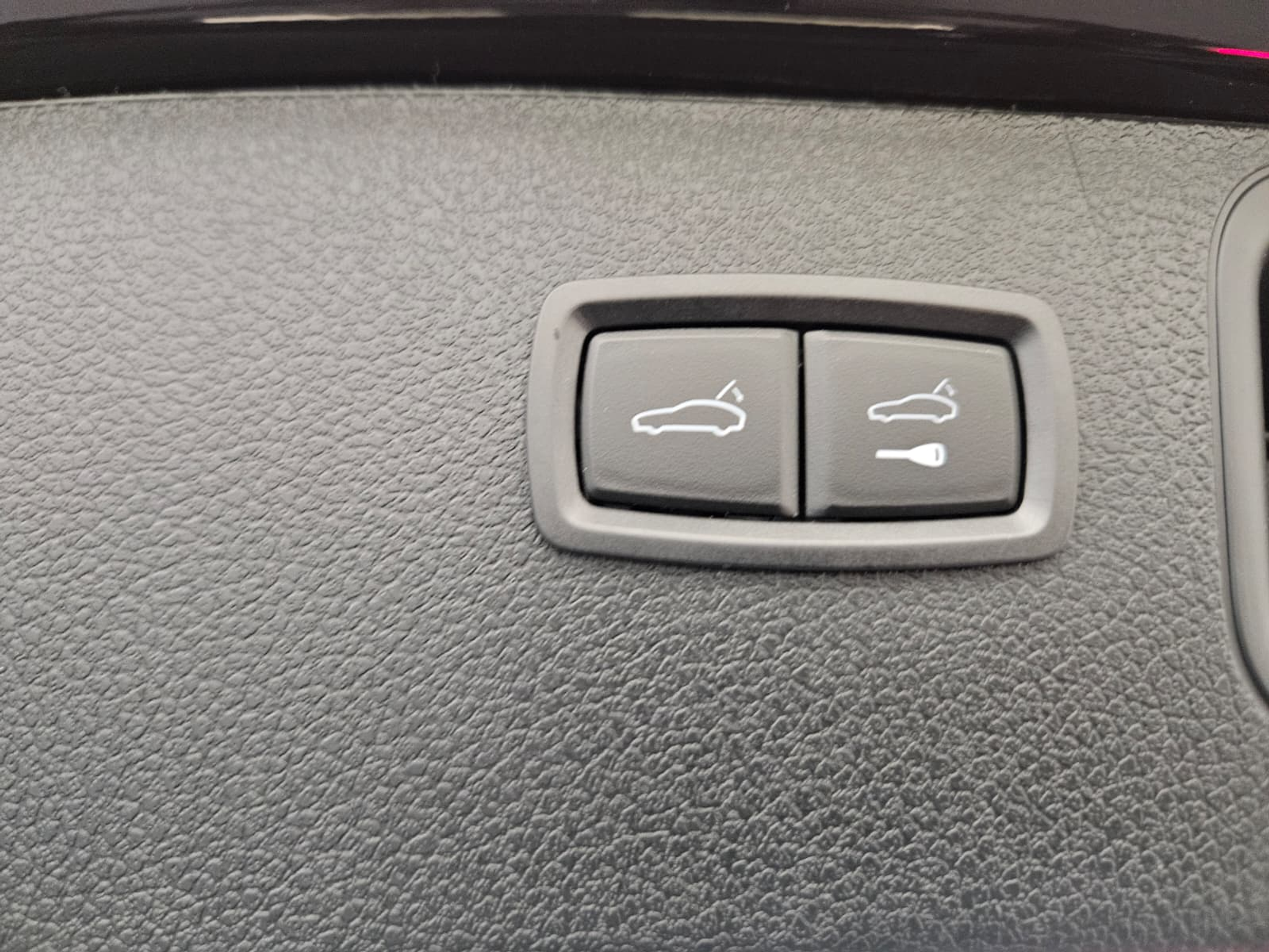 listing desktop thumbnail image 15