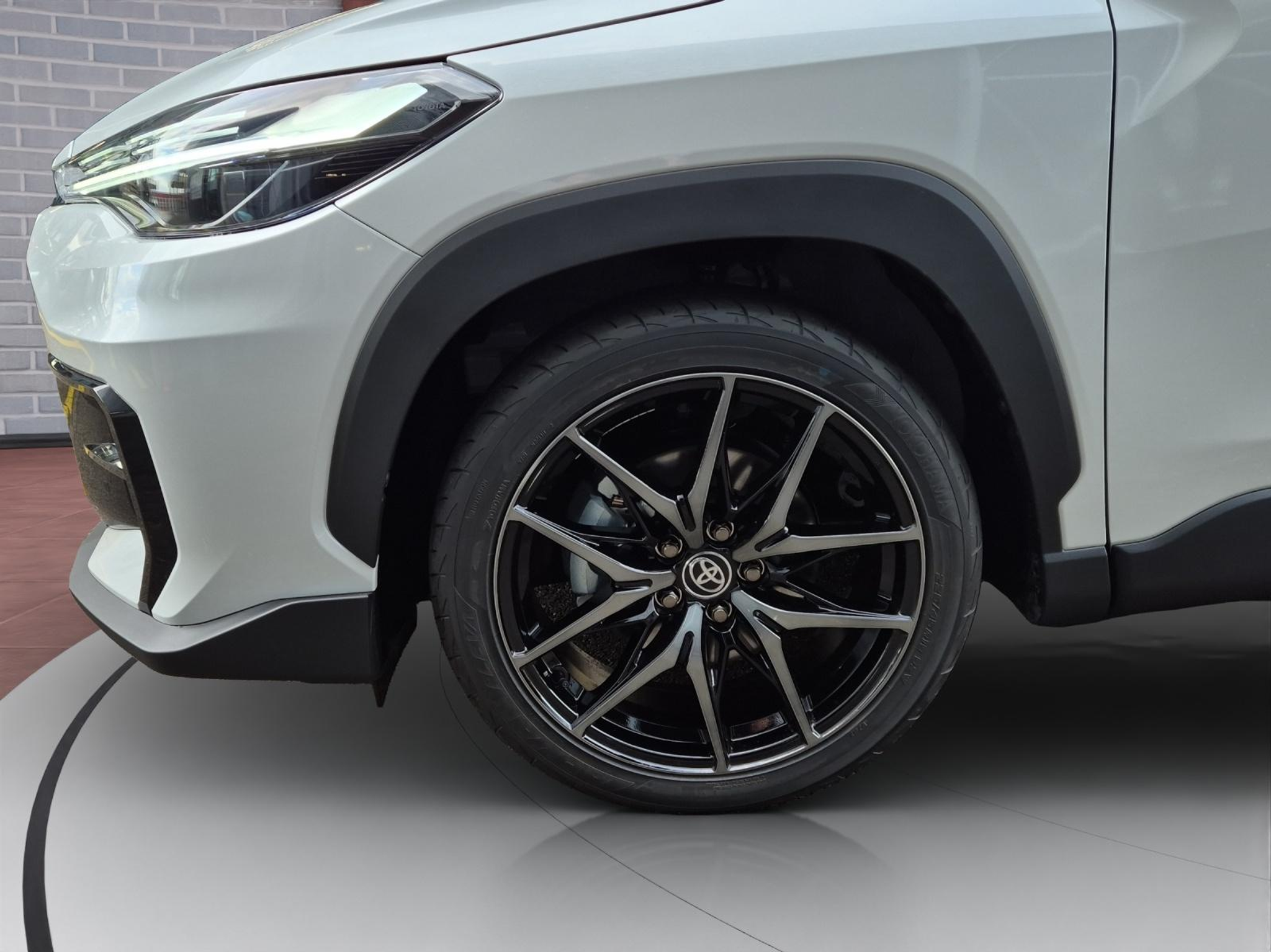 listing desktop thumbnail image 9