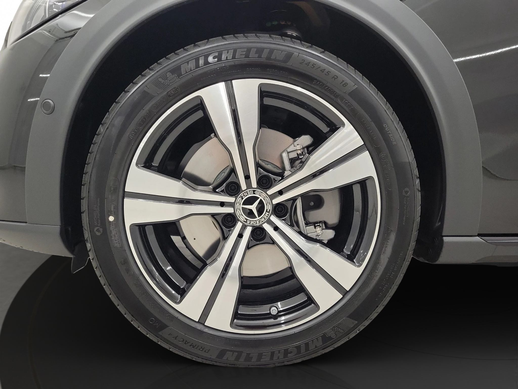 listing desktop thumbnail image 5