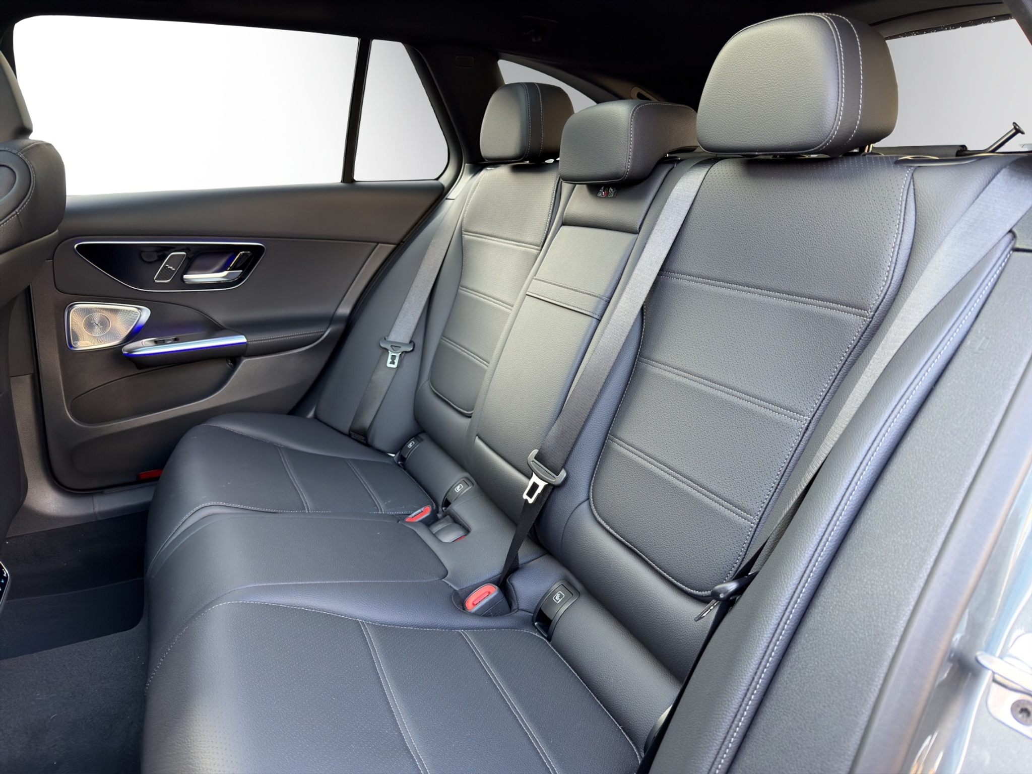 listing desktop thumbnail image 13