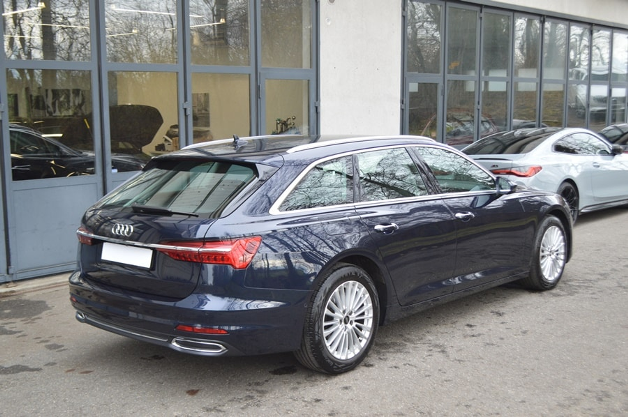 listing desktop thumbnail image 15