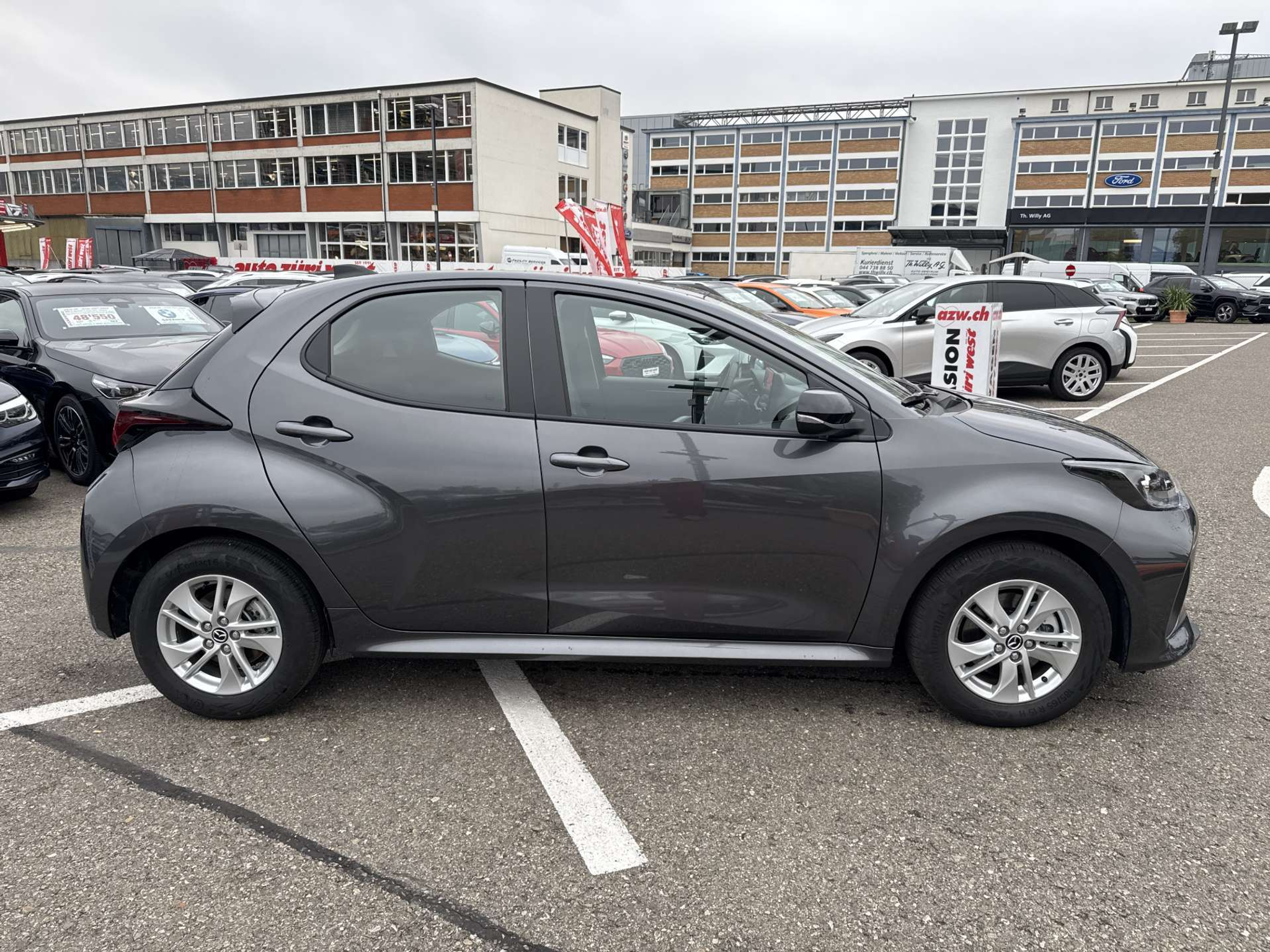 listing desktop thumbnail image 10