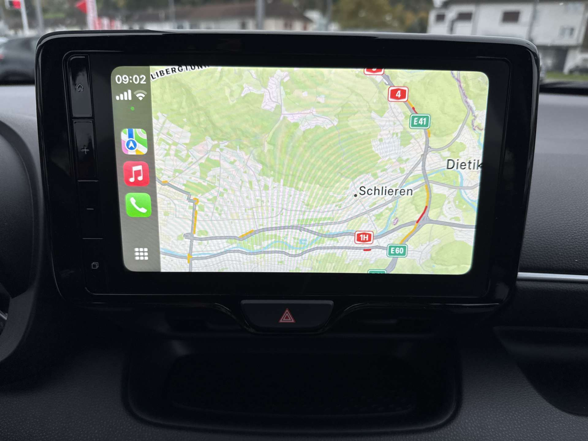 listing desktop thumbnail image 1