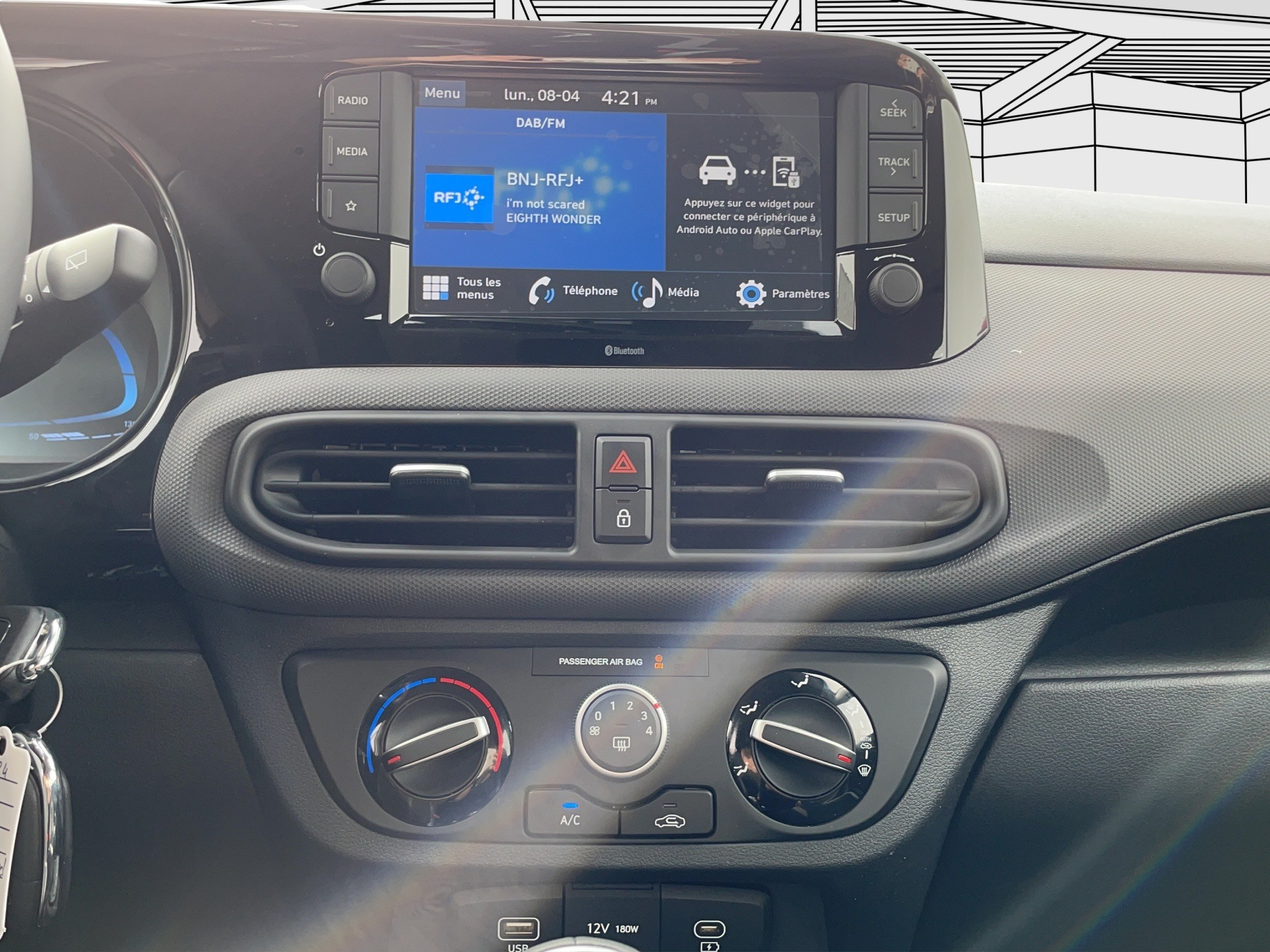 listing desktop thumbnail image 9