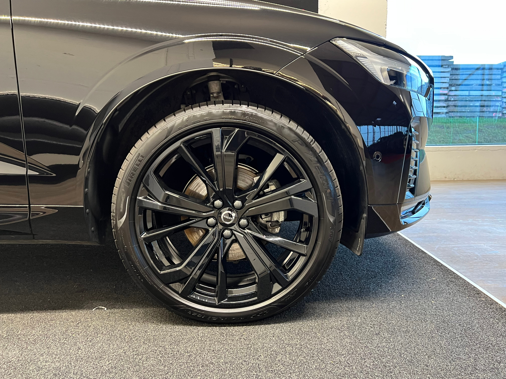 listing desktop thumbnail image 5