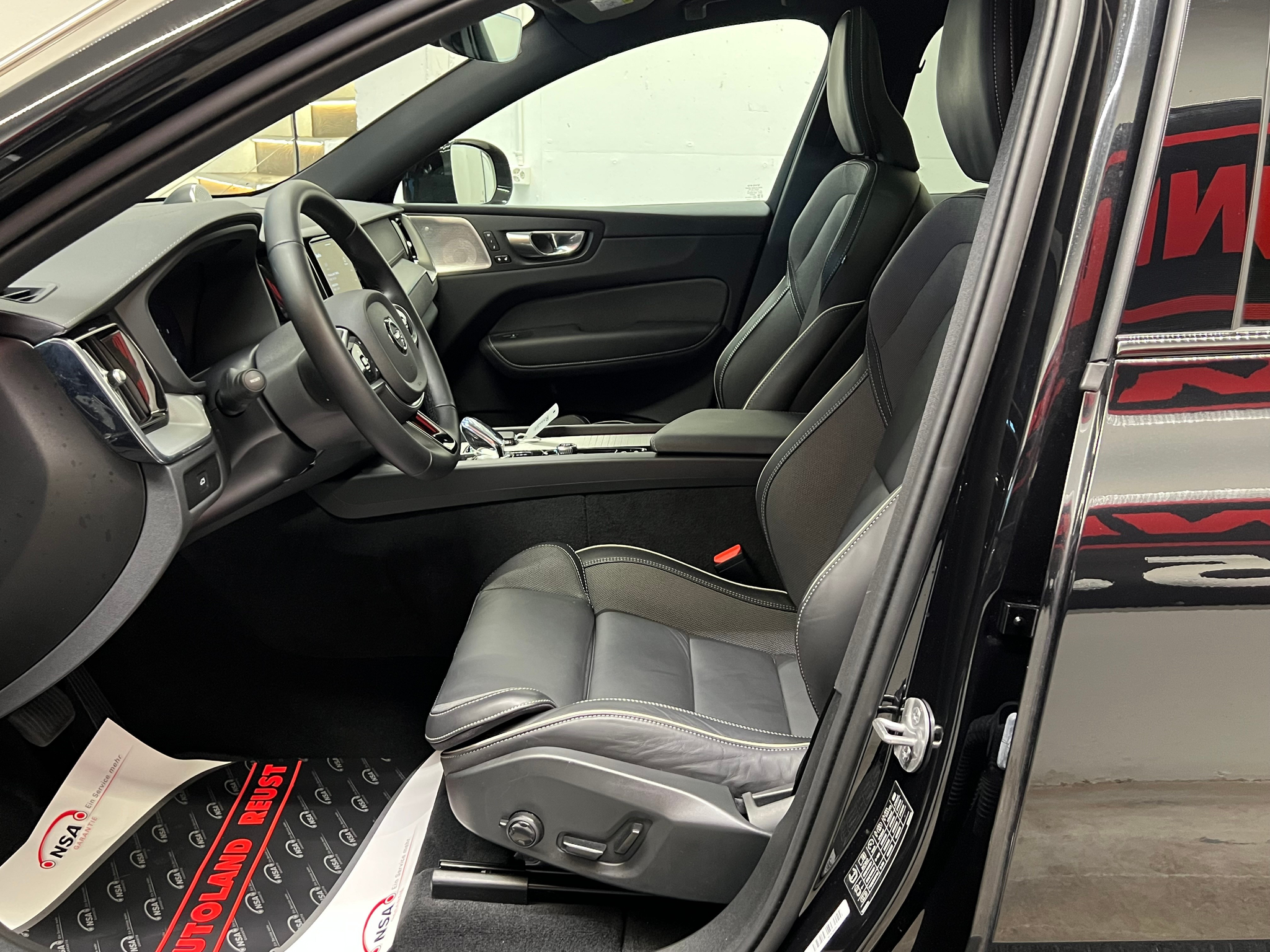 listing desktop thumbnail image 10