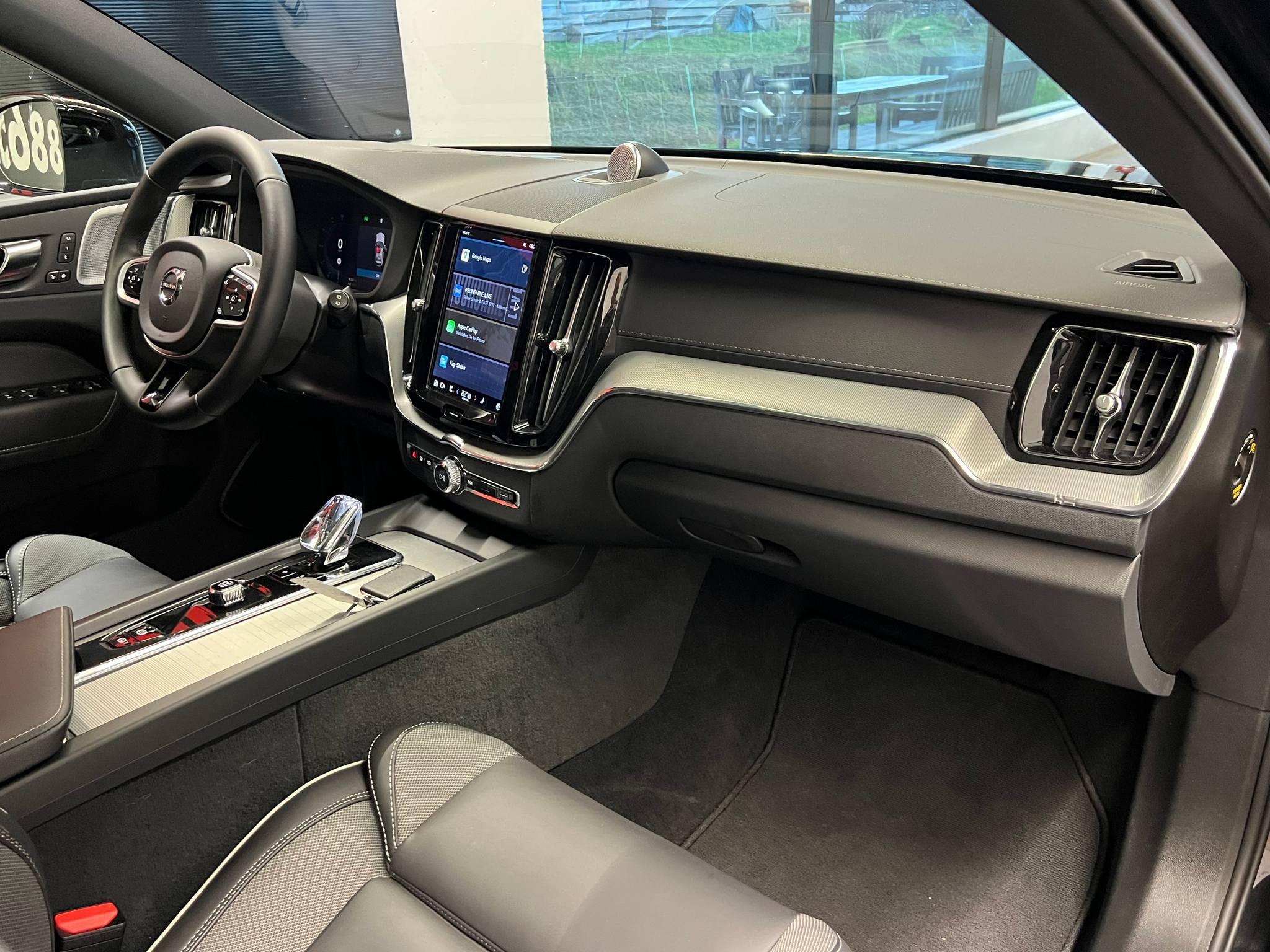 listing desktop thumbnail image 19