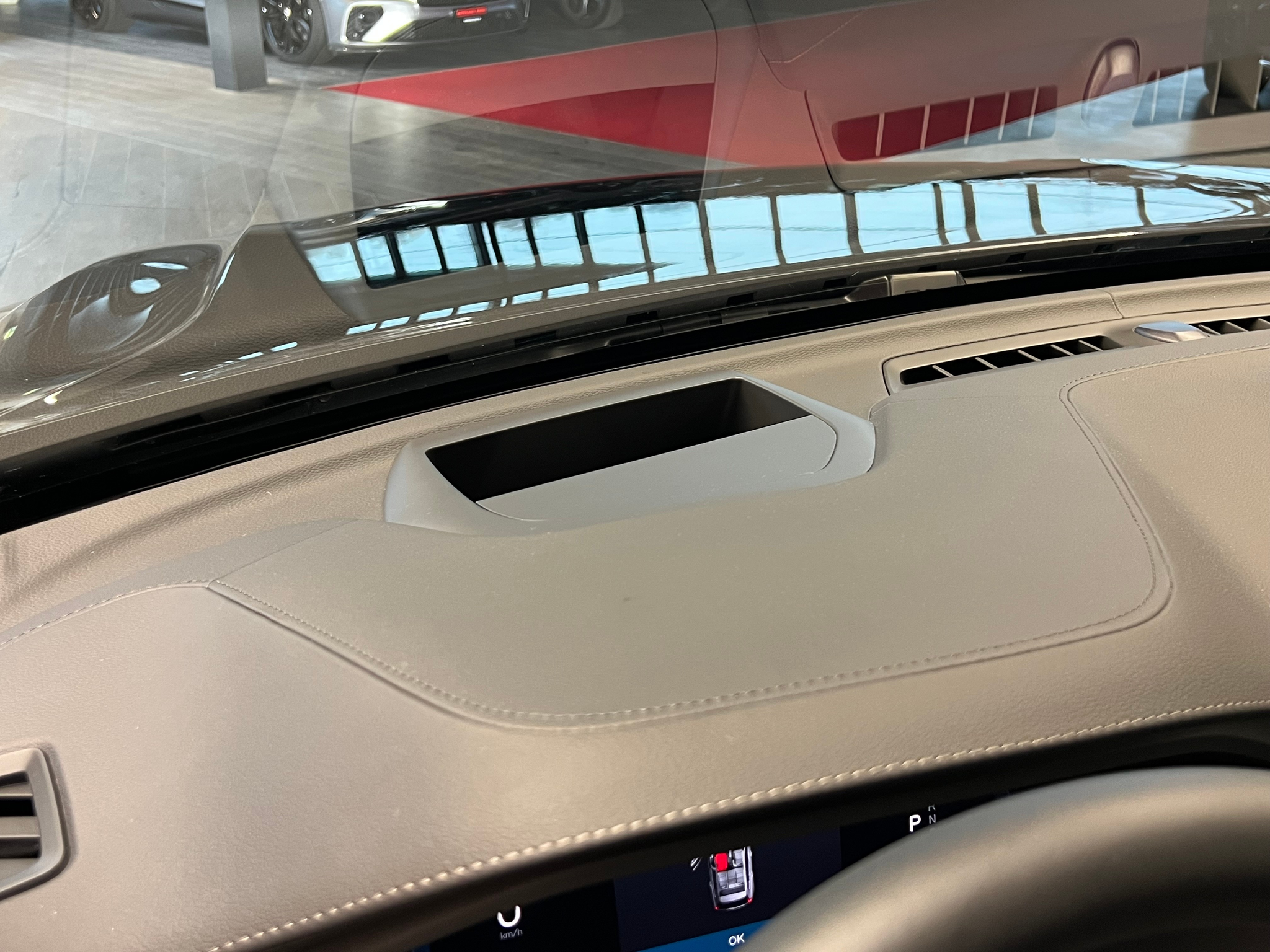 listing desktop thumbnail image 28