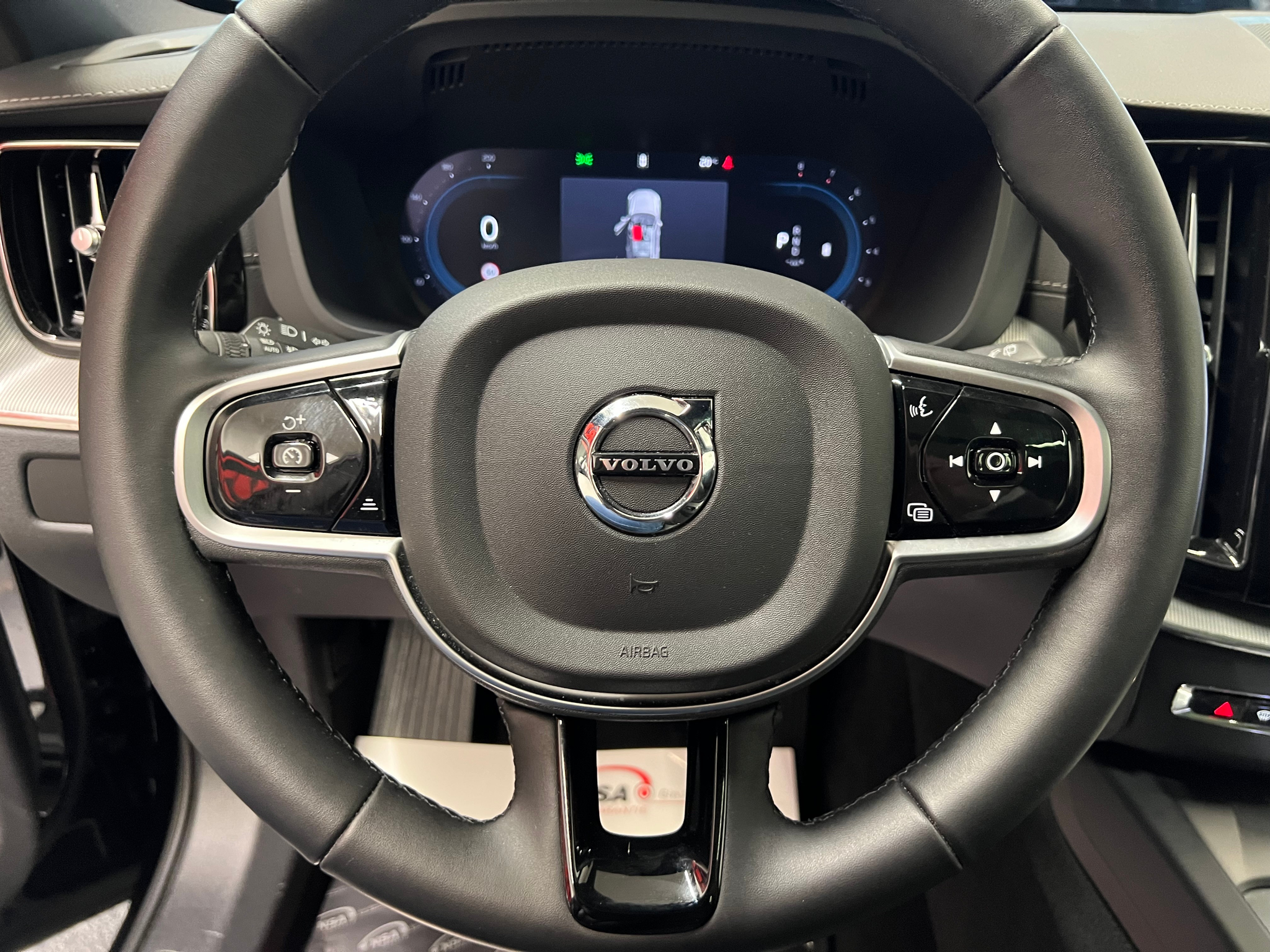 listing desktop thumbnail image 26