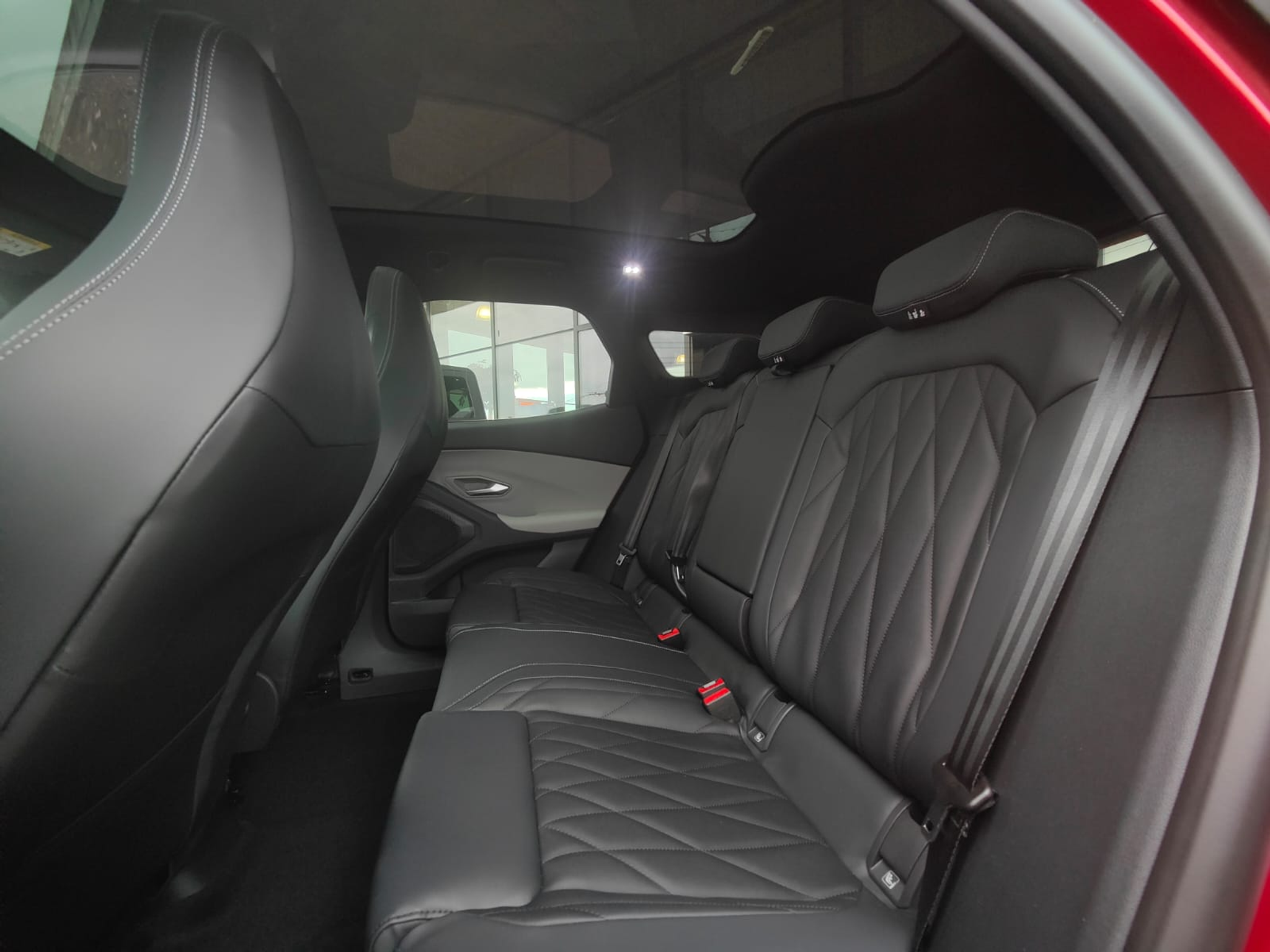 listing desktop thumbnail image 8