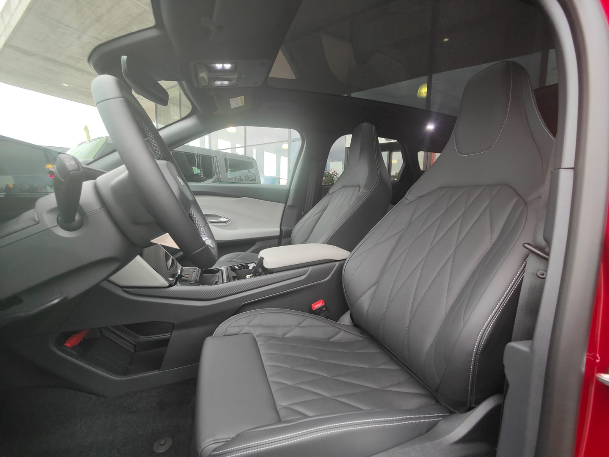 listing desktop thumbnail image 7