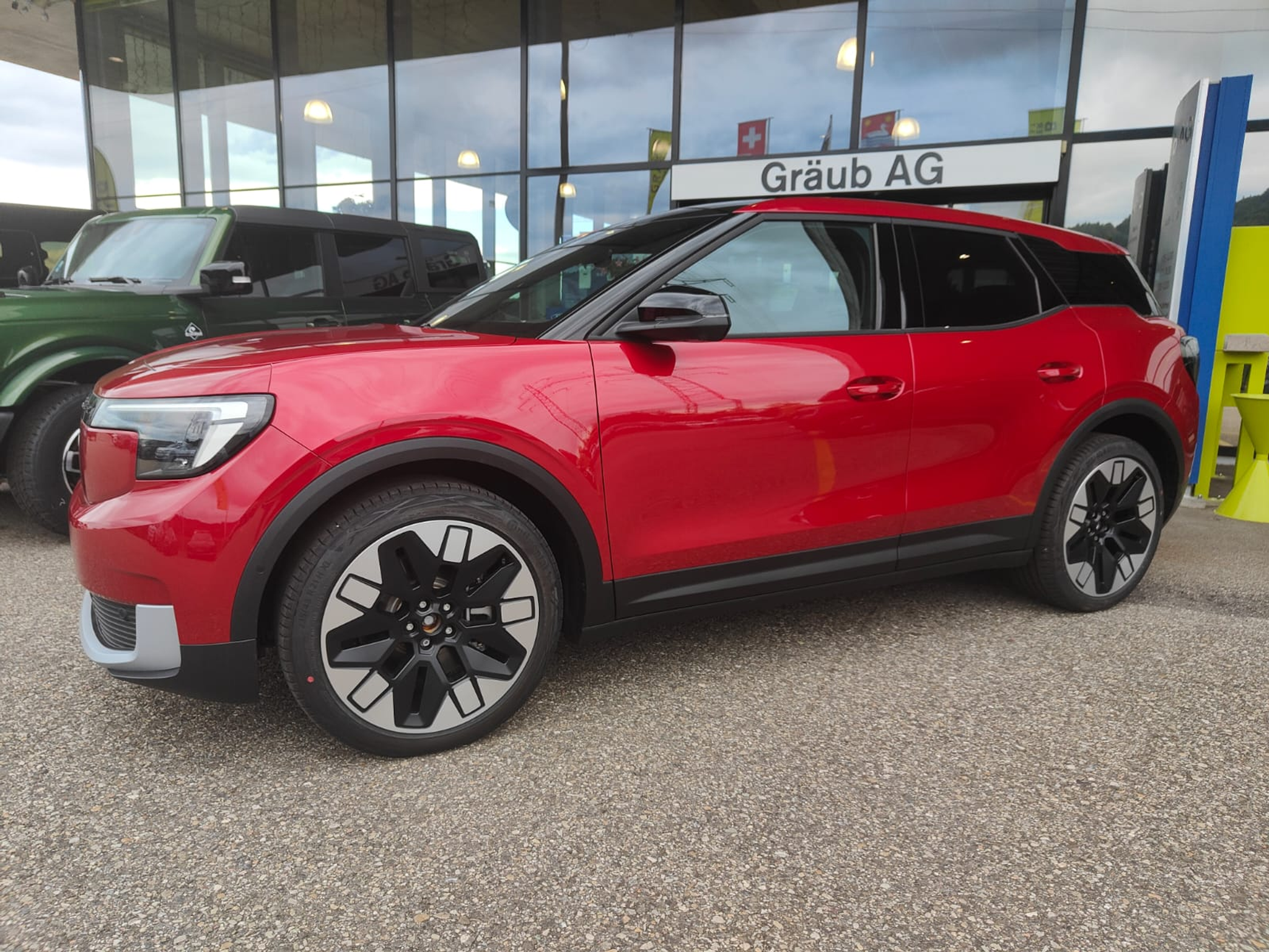 listing desktop thumbnail image 3