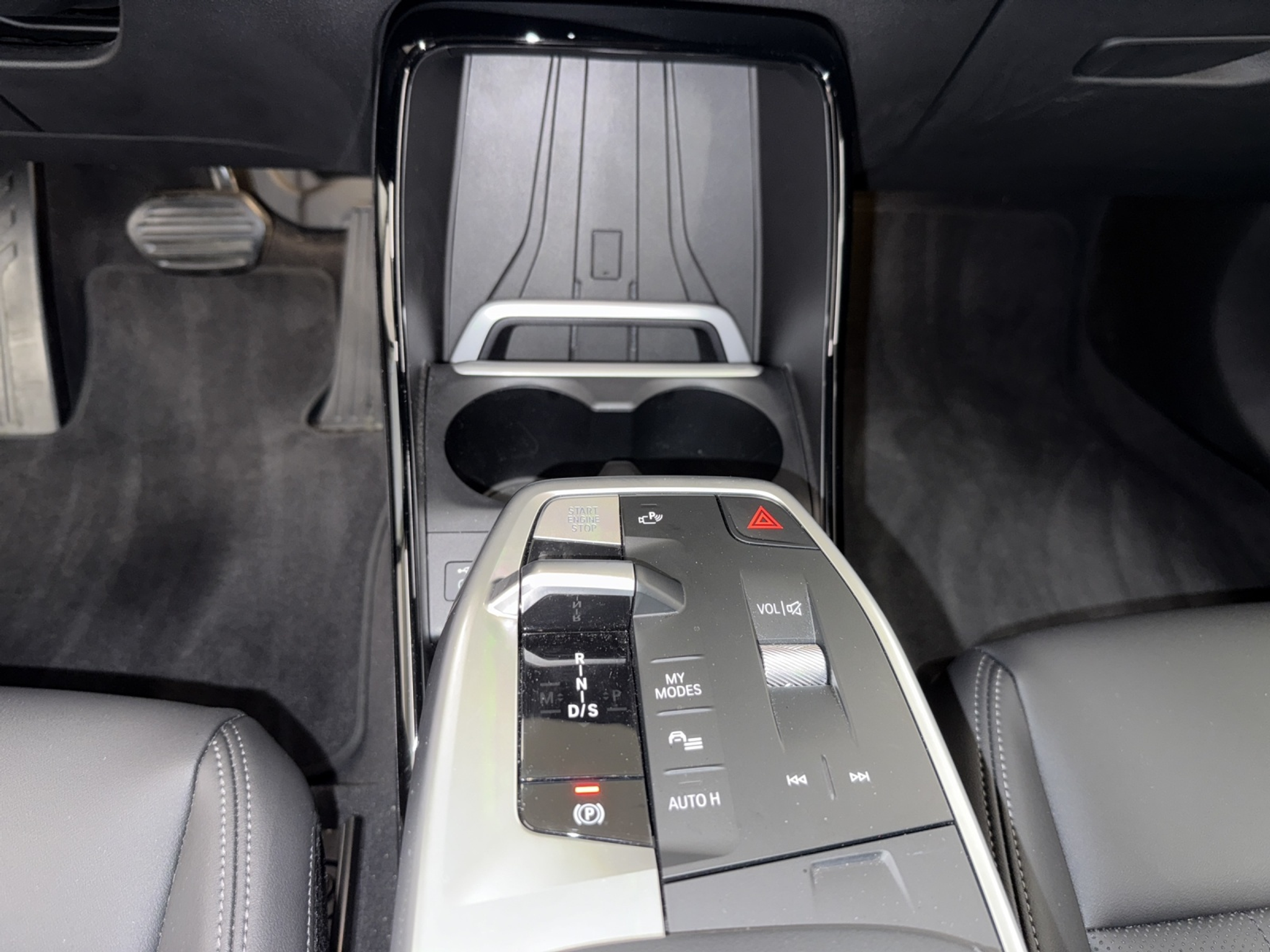 listing desktop thumbnail image 13