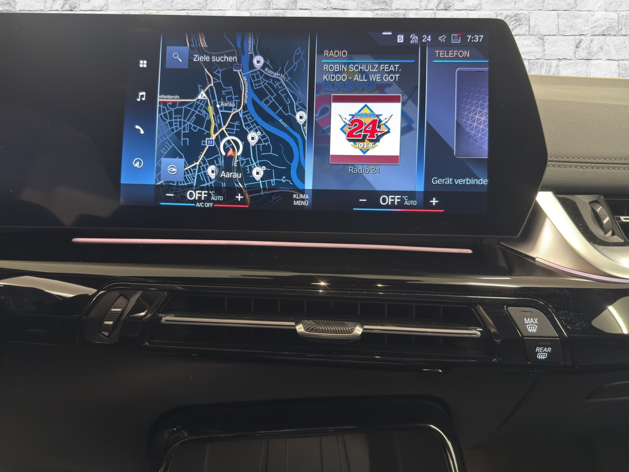 listing desktop thumbnail image 14