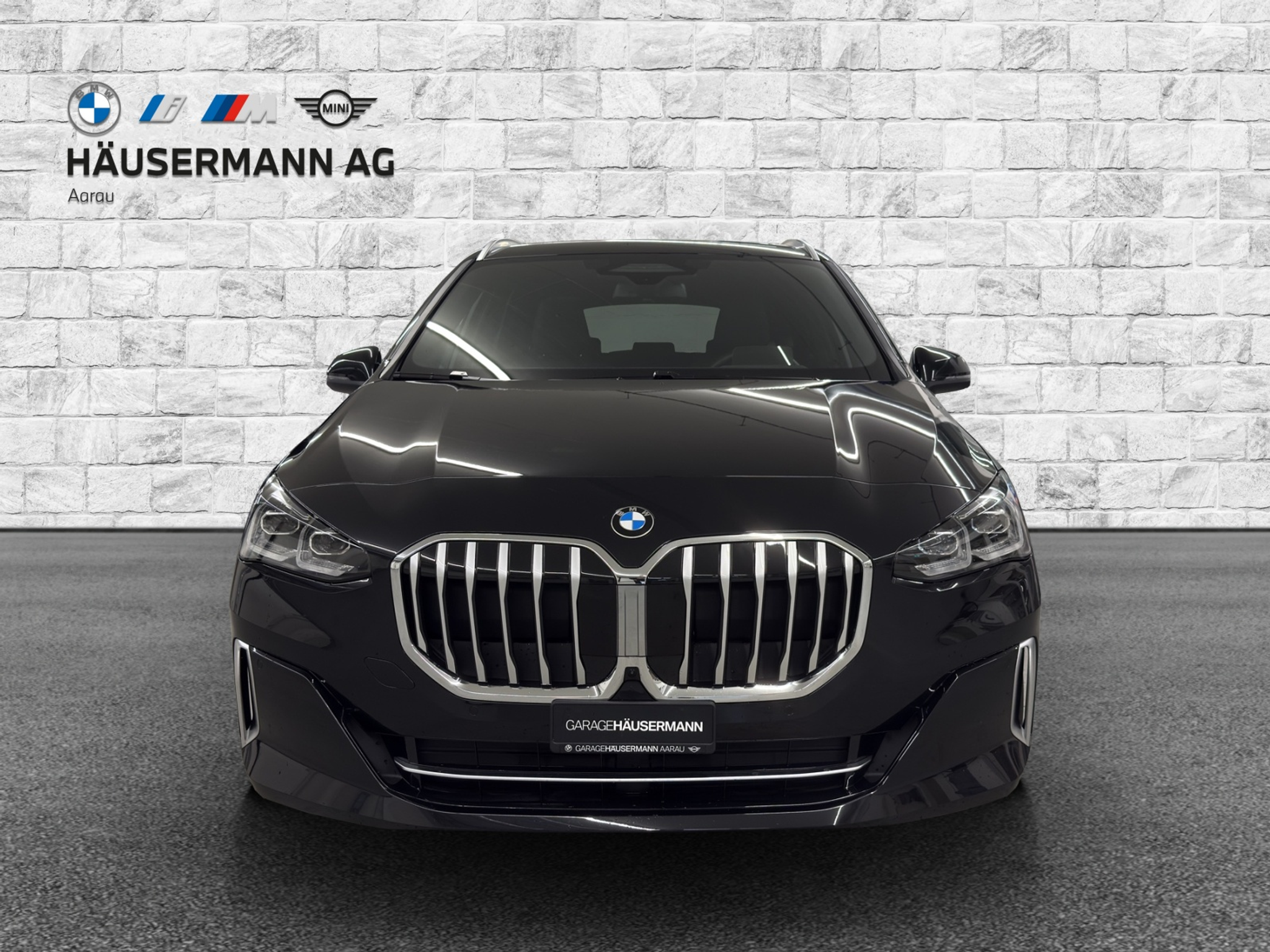 listing desktop thumbnail image 1