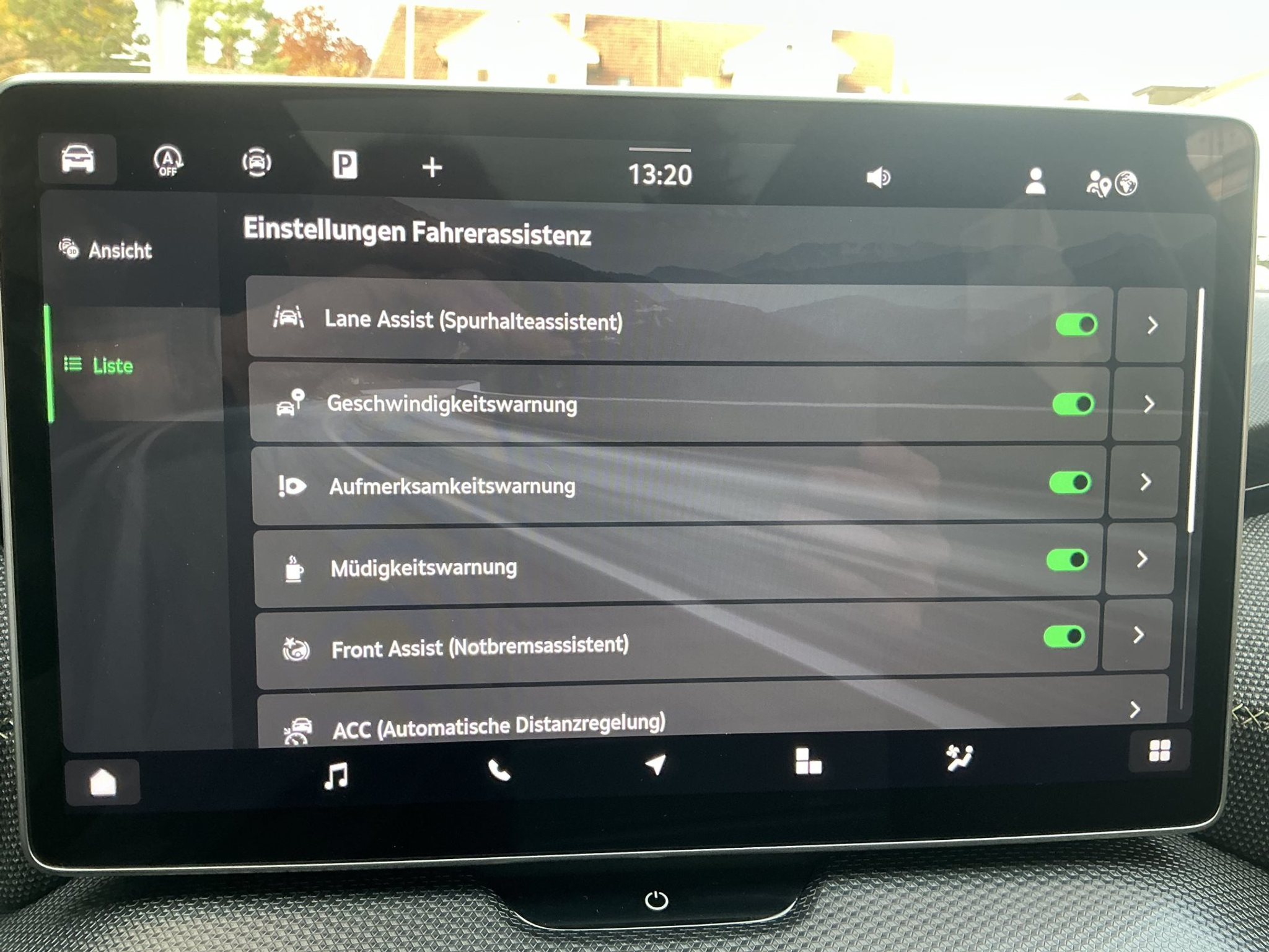 listing desktop thumbnail image 17