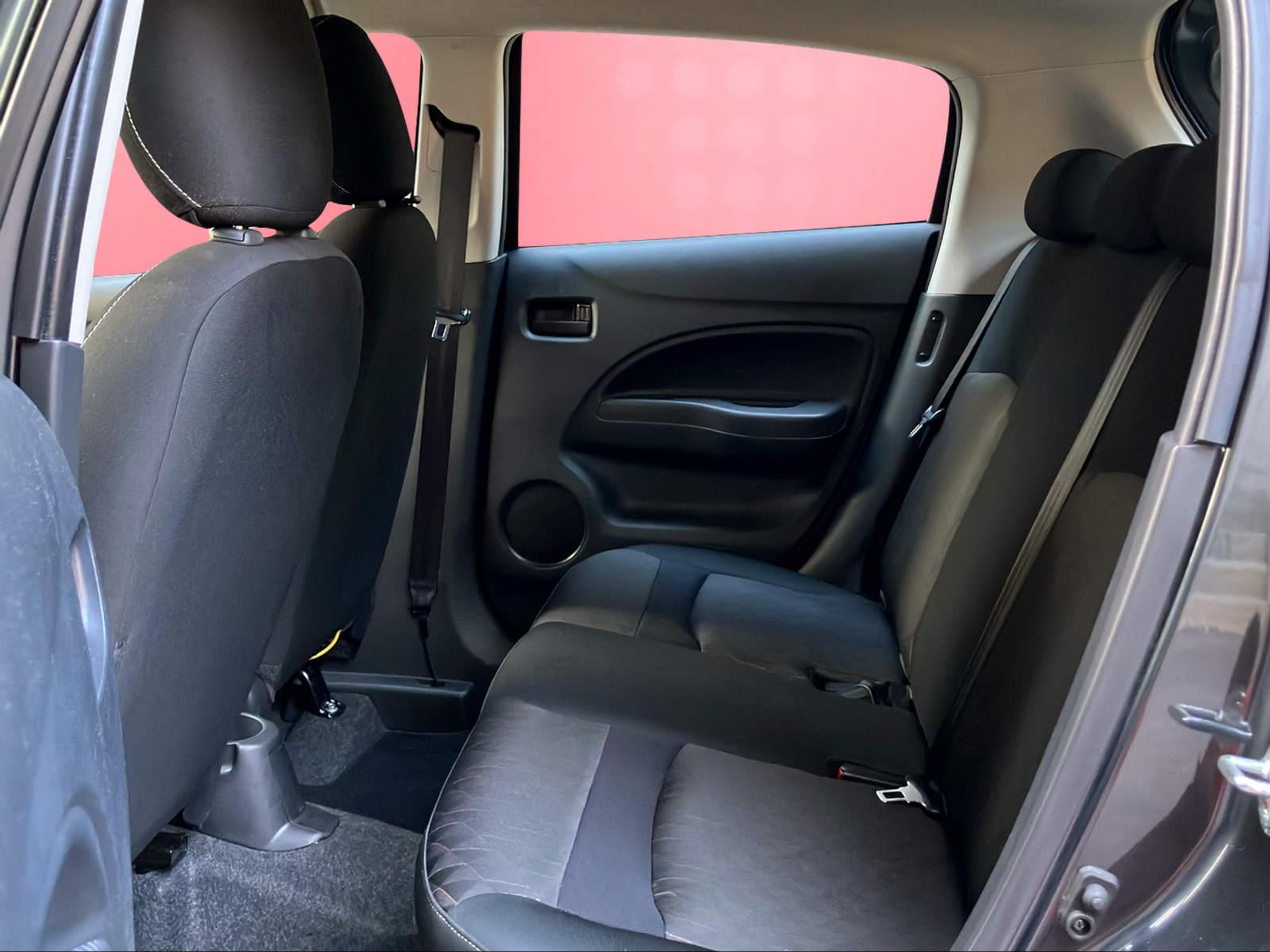 listing desktop thumbnail image 6