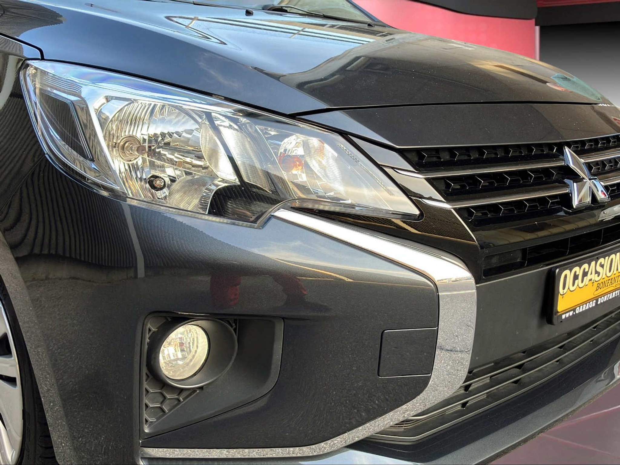 listing desktop thumbnail image 11