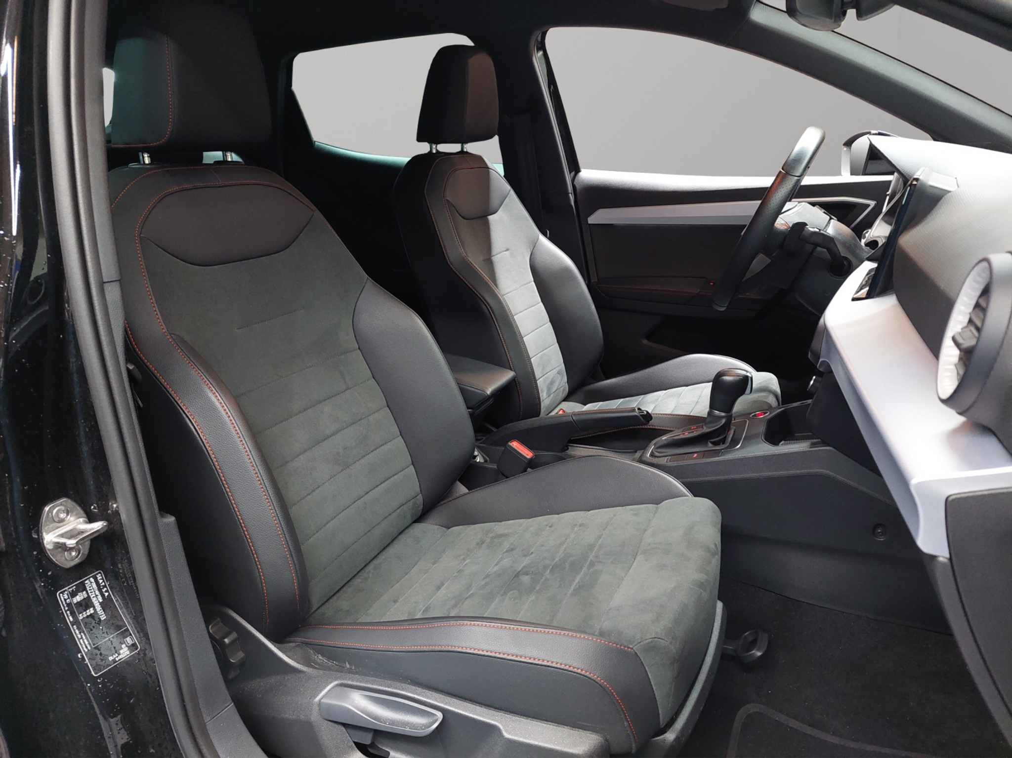 listing desktop thumbnail image 8