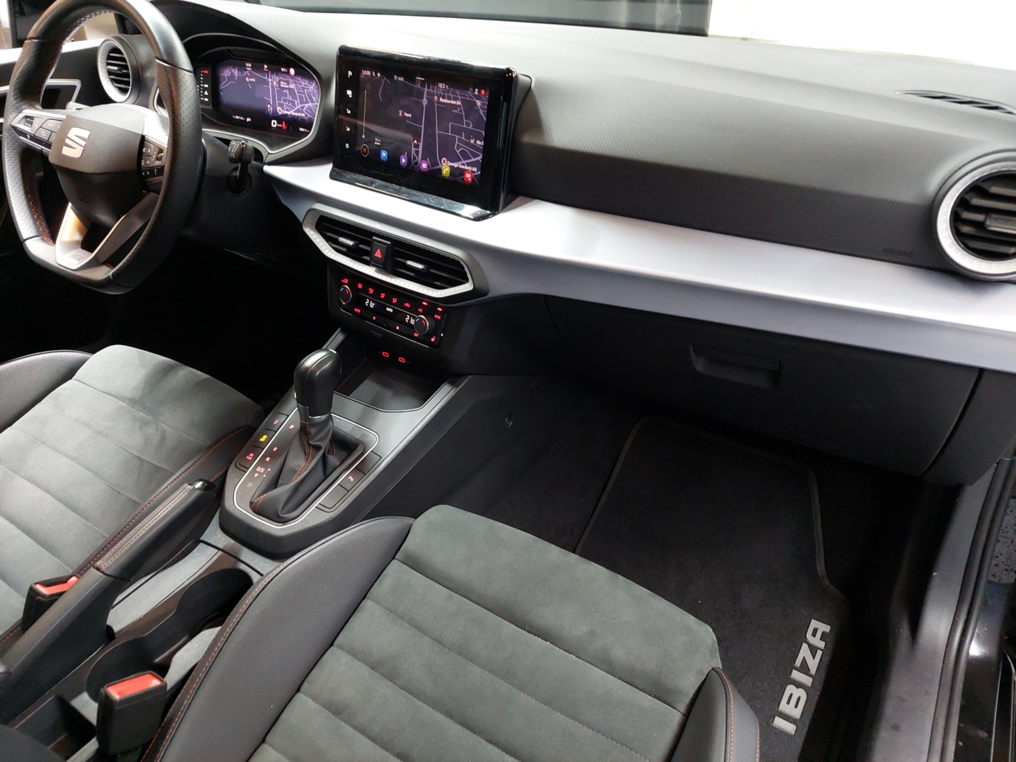 listing desktop thumbnail image 9