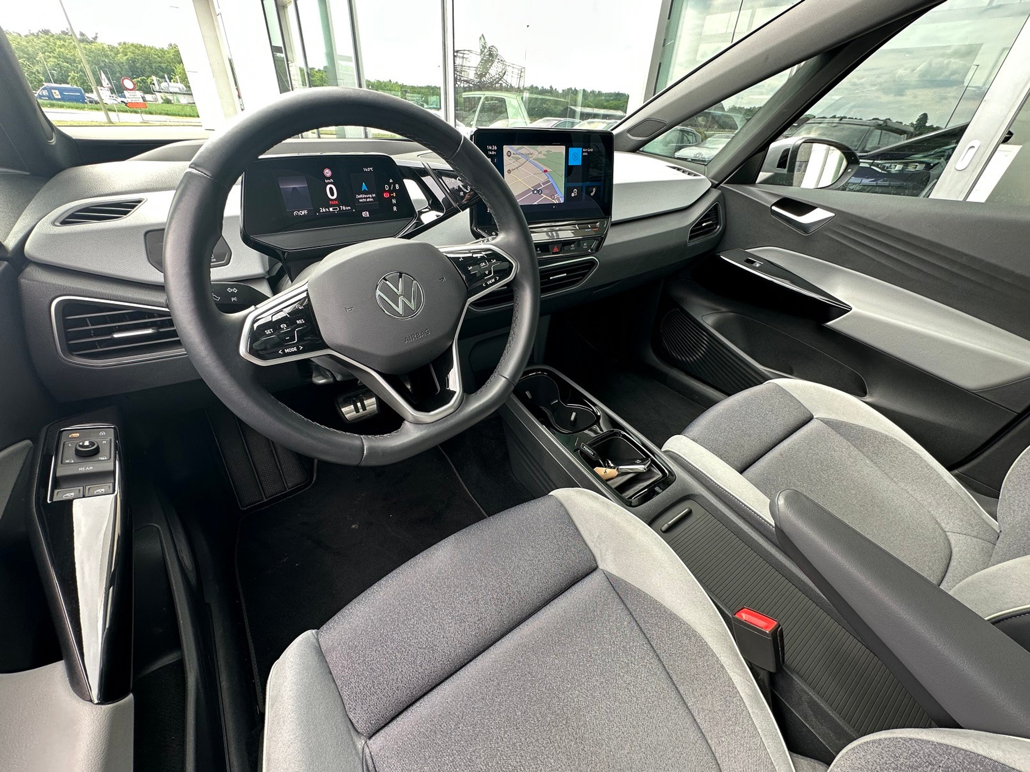 listing desktop thumbnail image 8