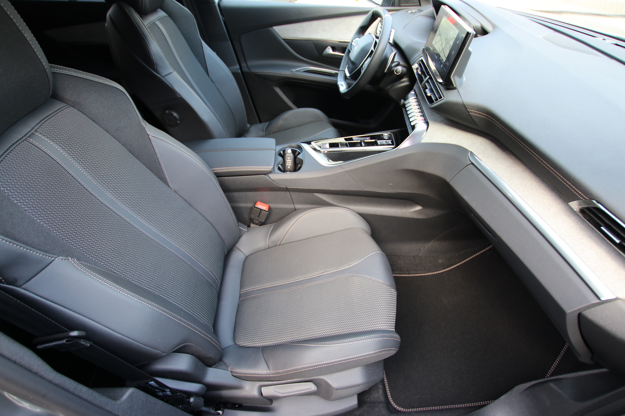 listing desktop thumbnail image 10