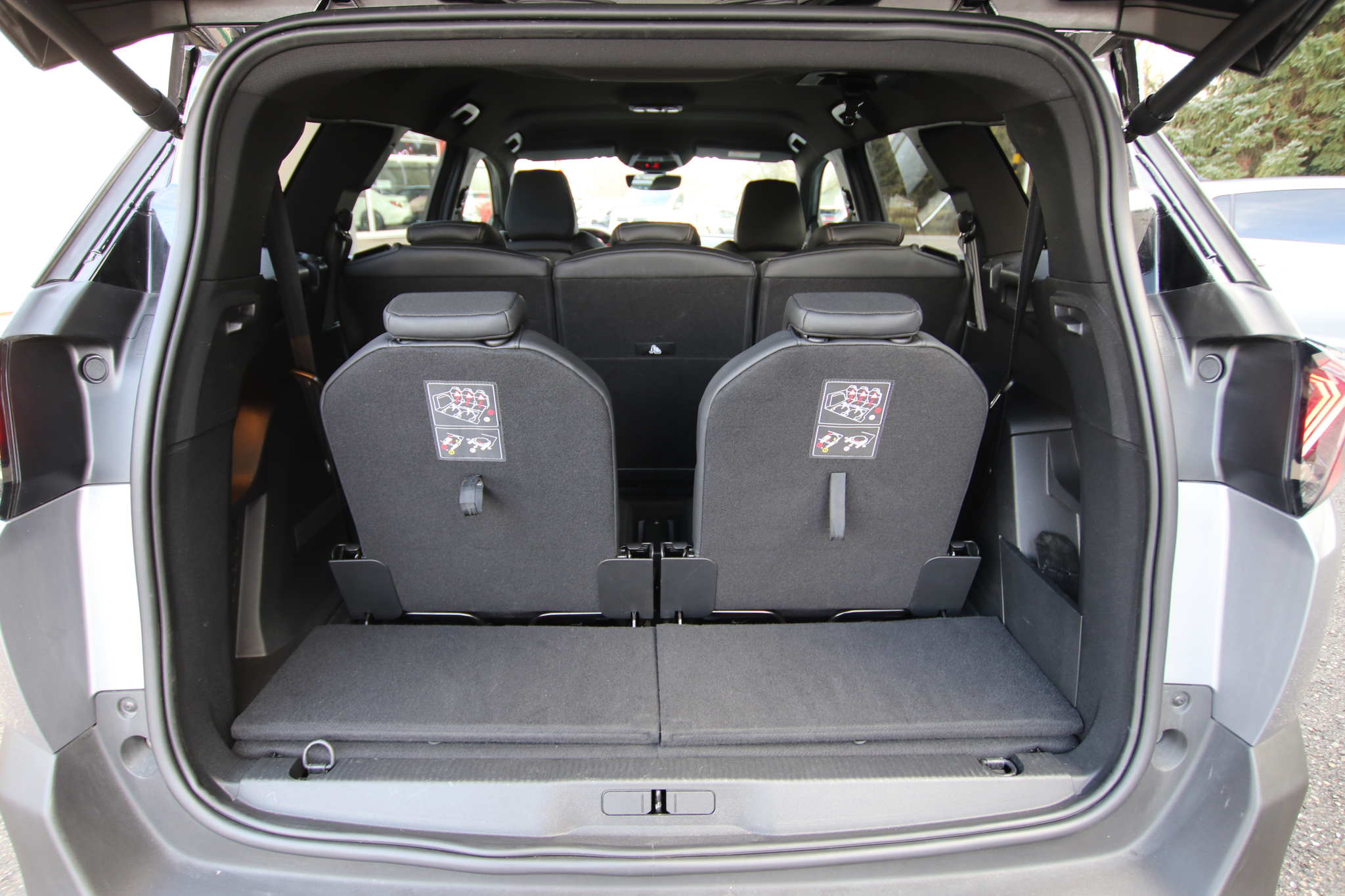 listing desktop thumbnail image 16