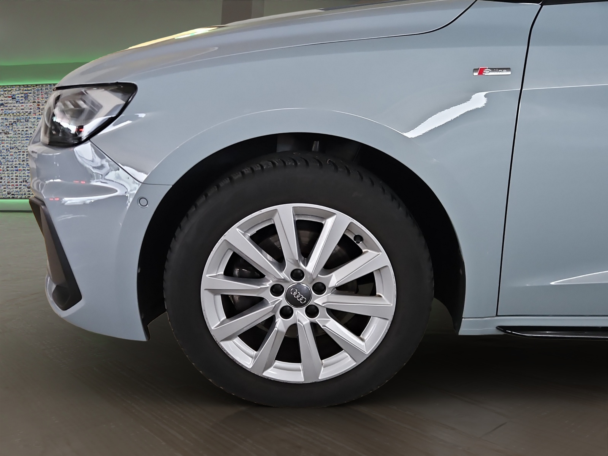 listing desktop thumbnail image 5