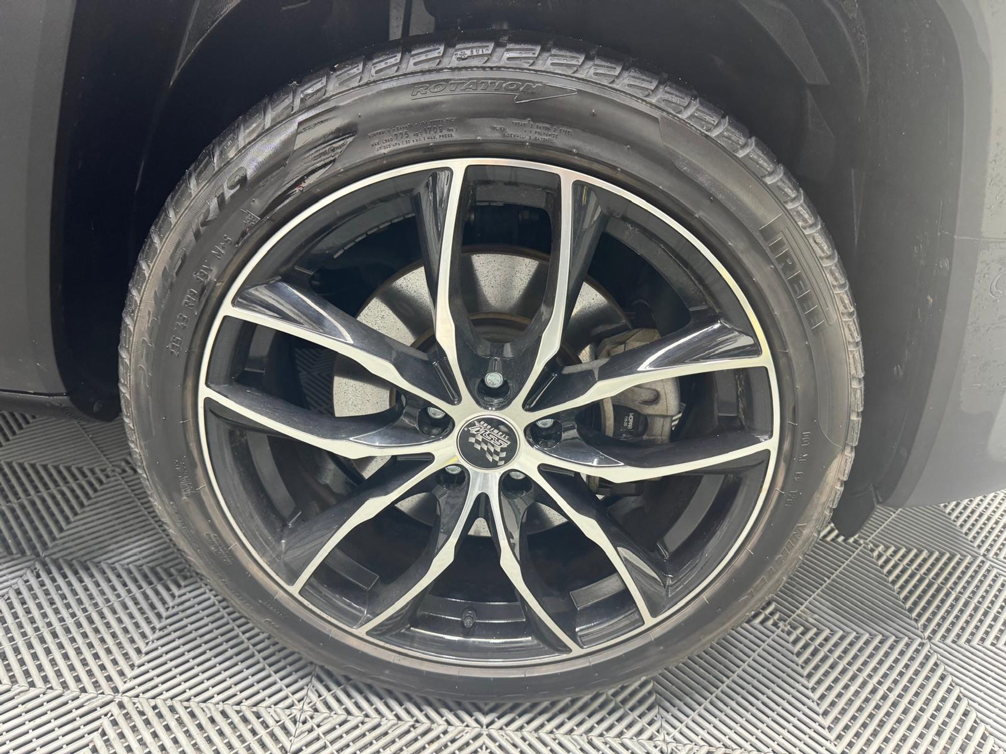 listing desktop thumbnail image 21