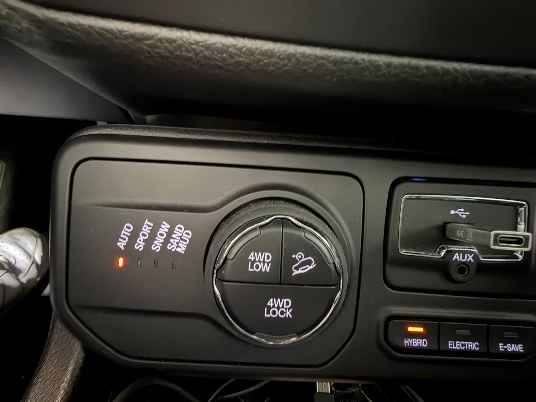 listing desktop thumbnail image 16