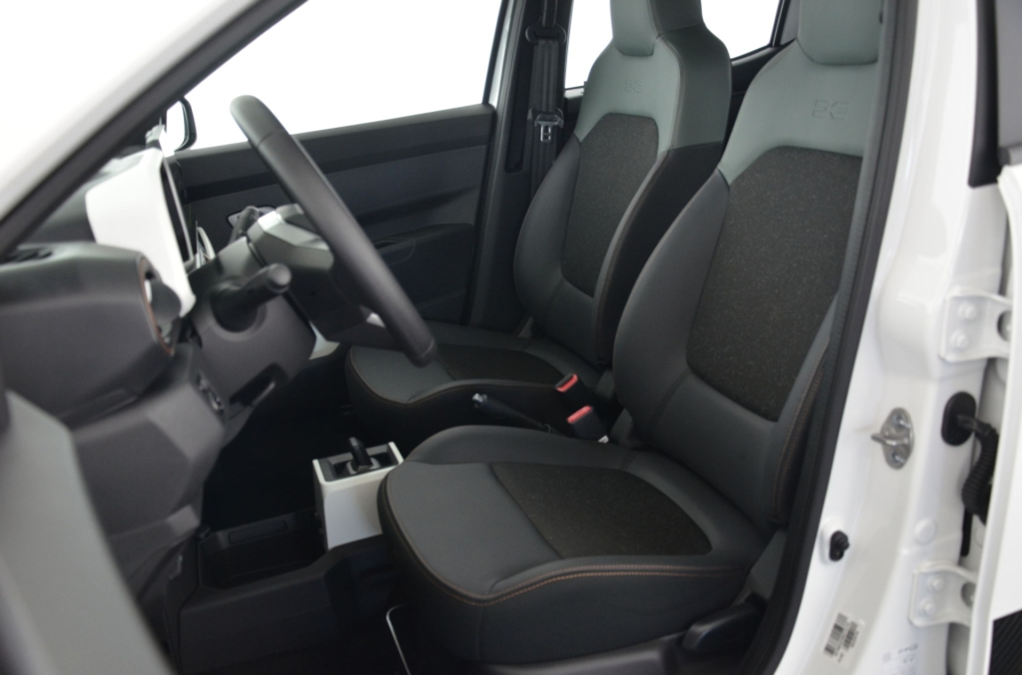 listing desktop thumbnail image 12