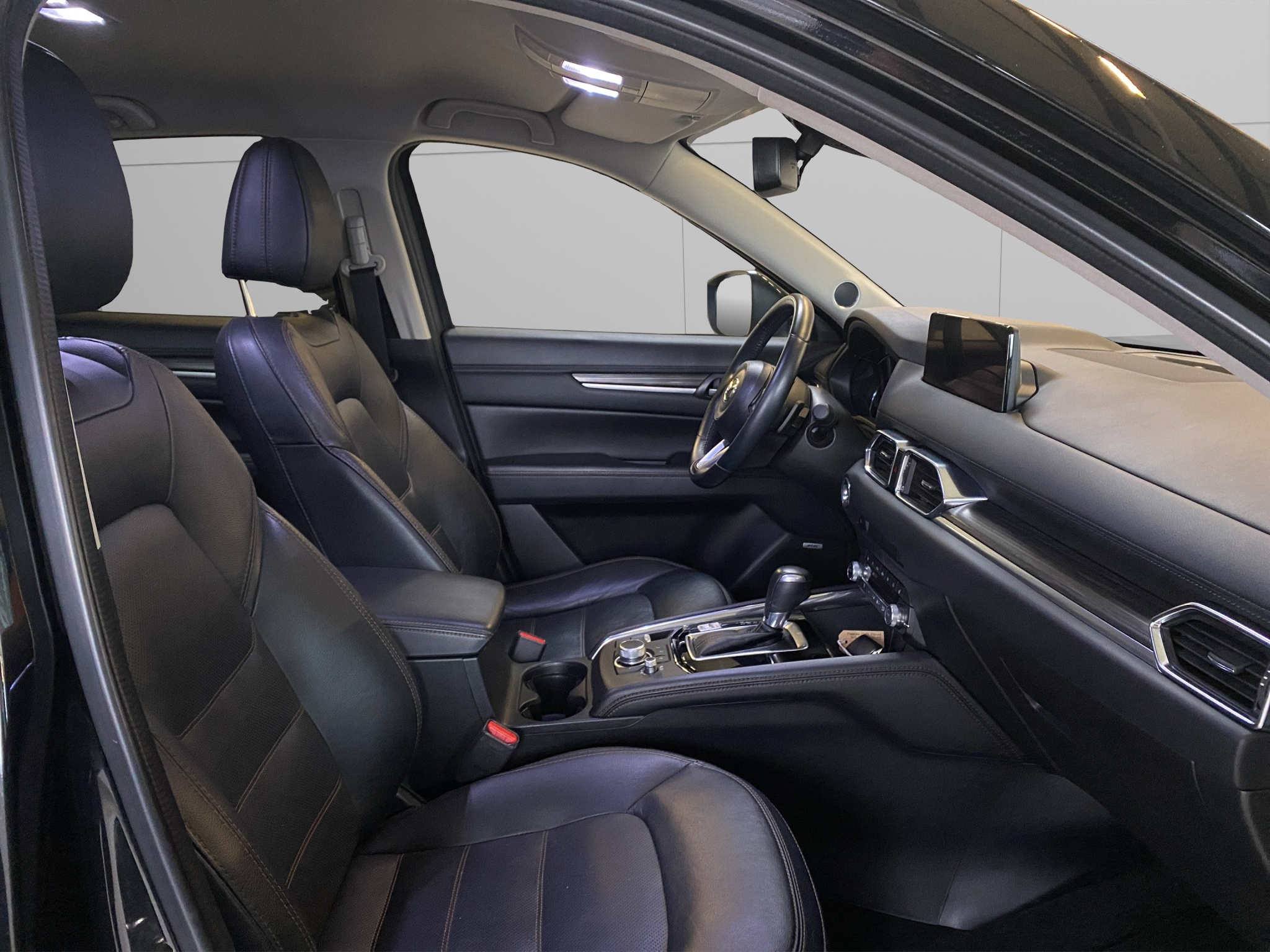 listing desktop thumbnail image 11