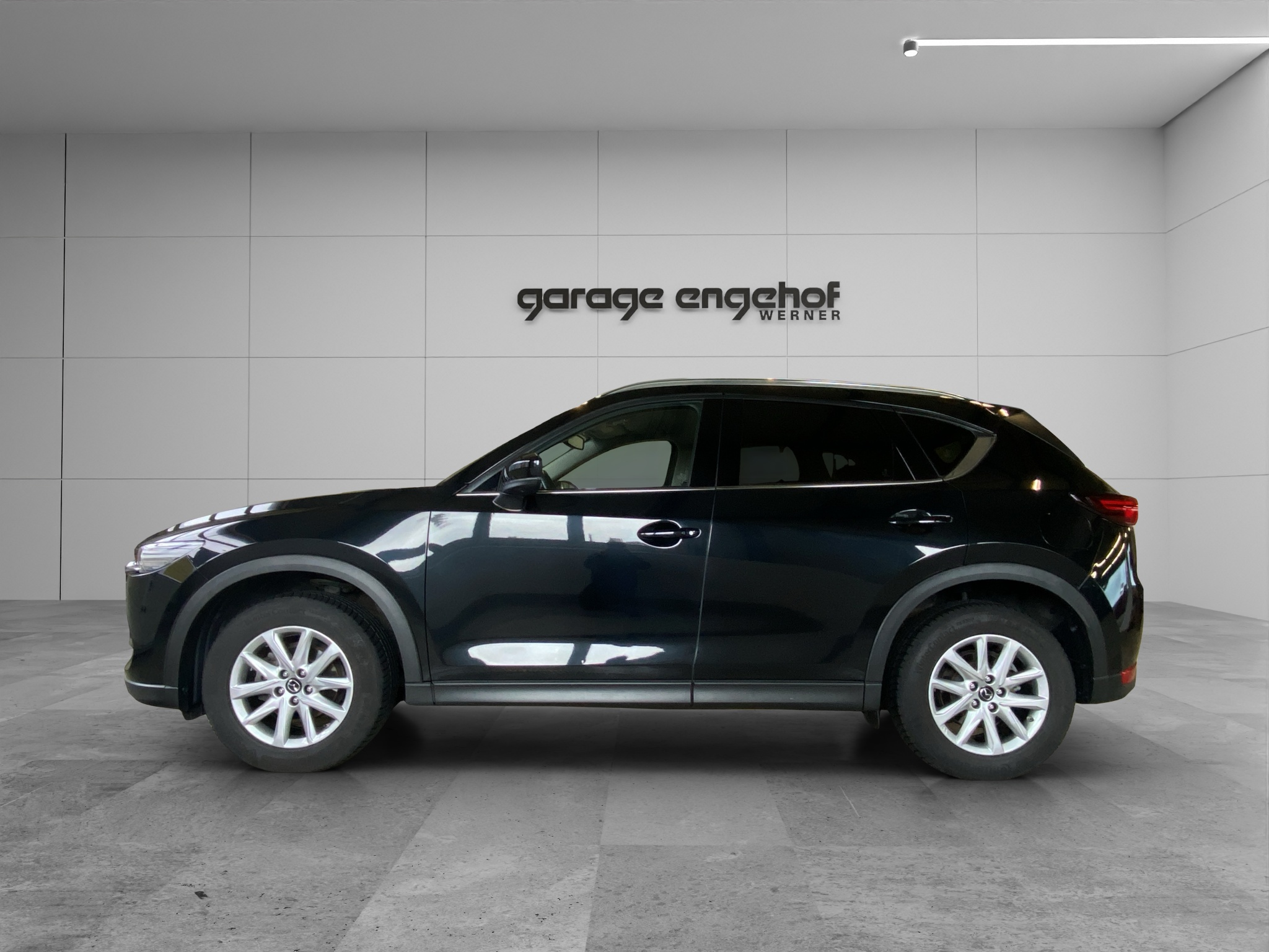 listing desktop thumbnail image 4