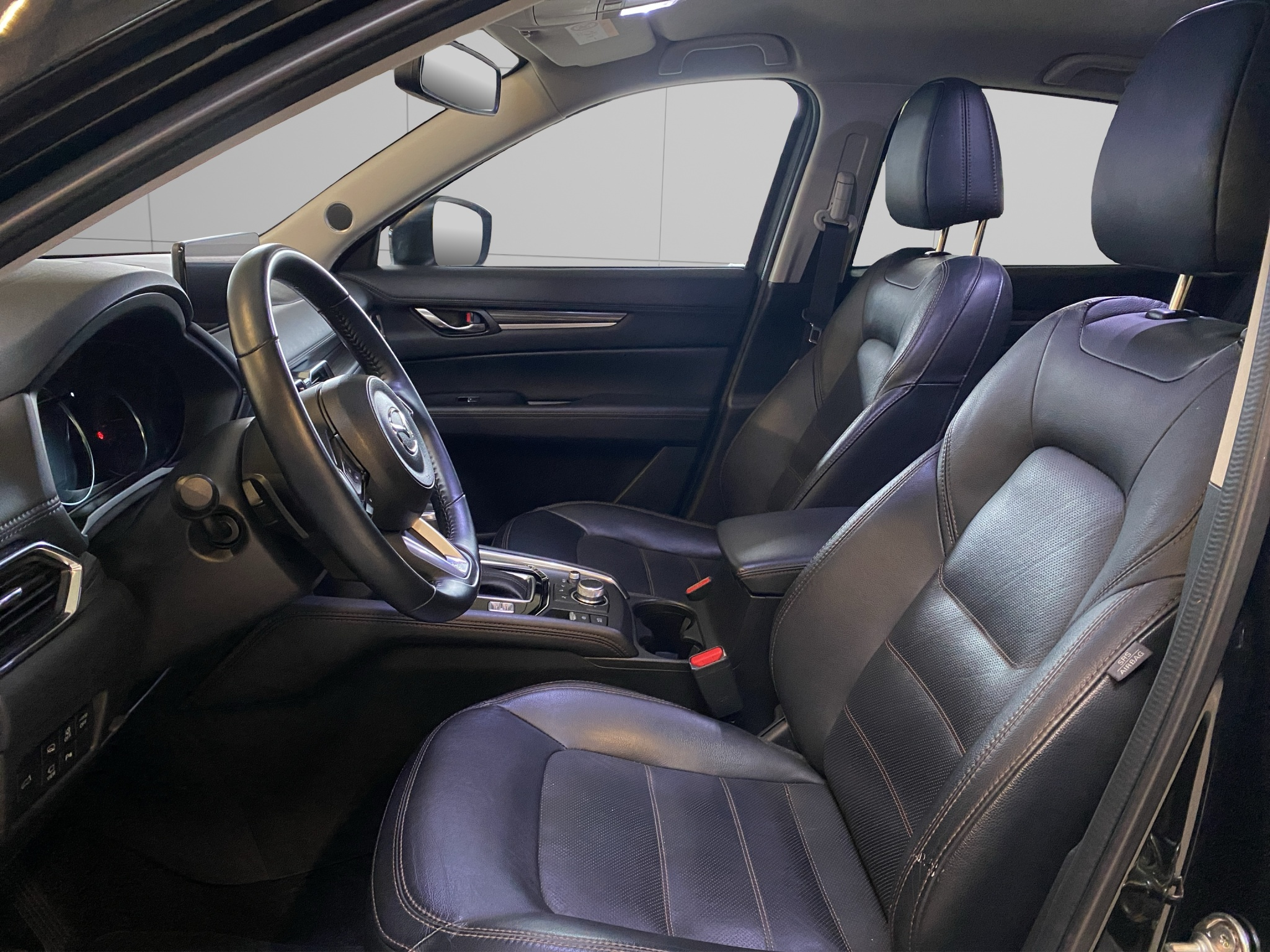 listing desktop thumbnail image 10